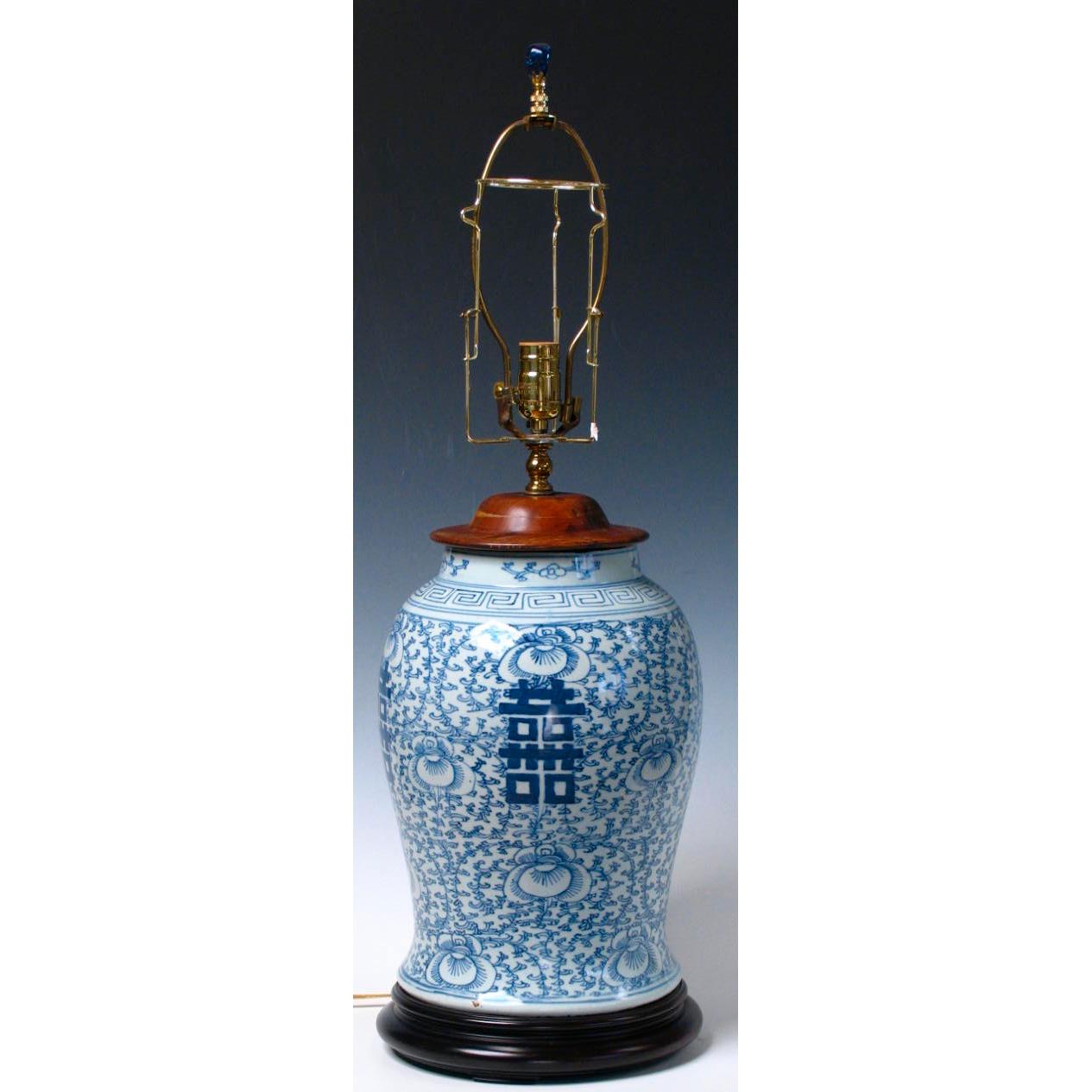 Ceramic Chinese Blue and White Baluster Vase Table Lamp  For Sale