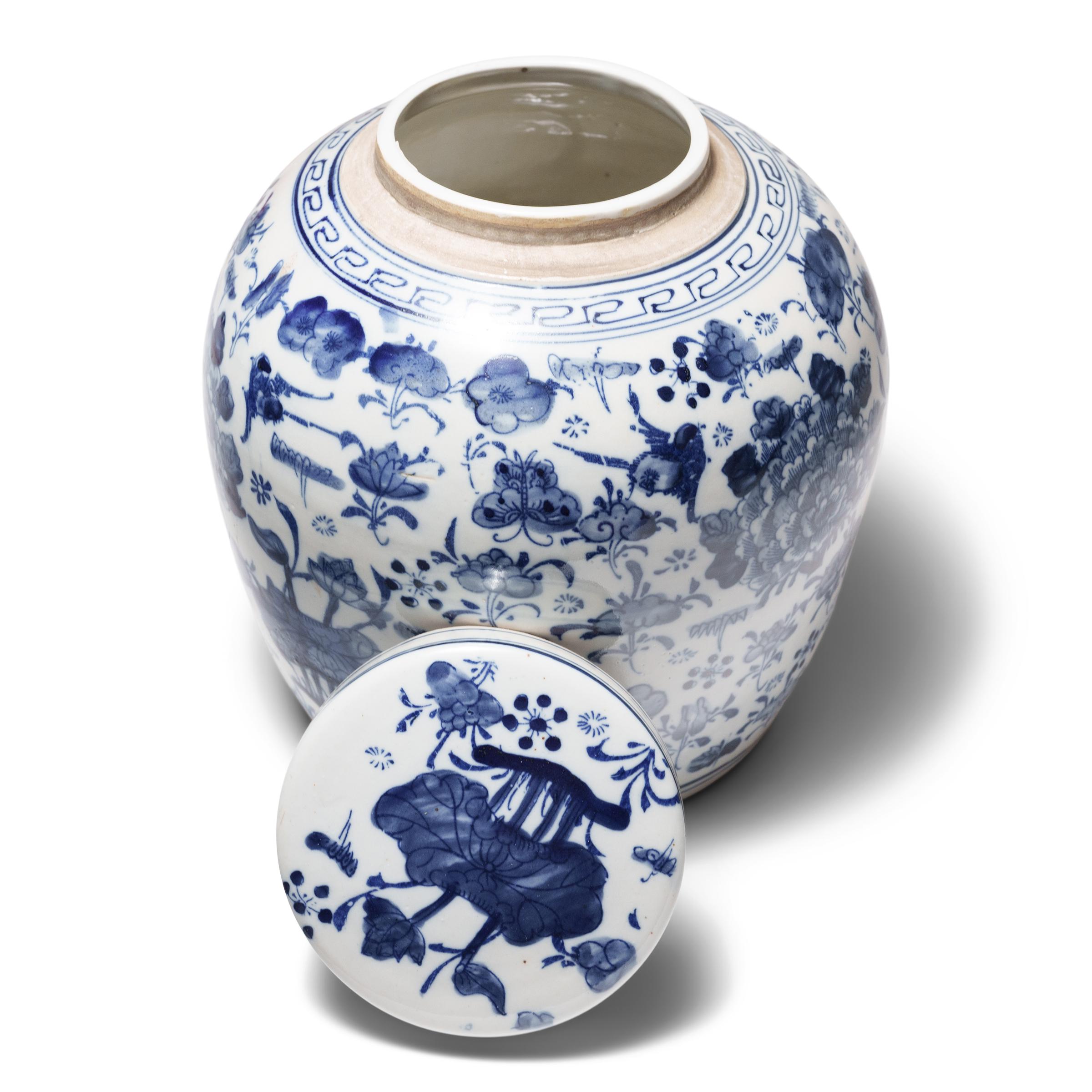 Esportazione cinese Vaso botanico cinese blu e bianco in vendita