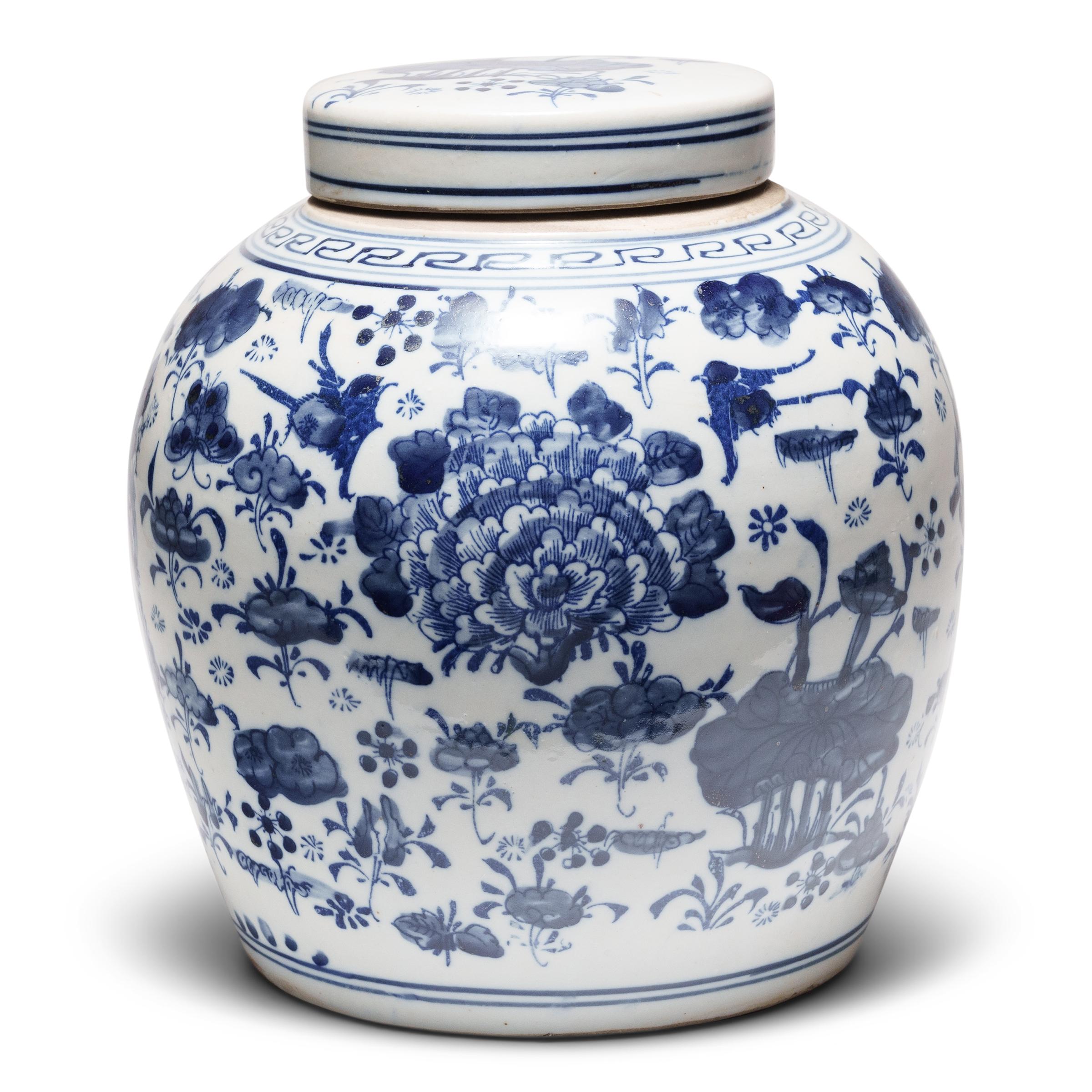 Cinese Vaso botanico cinese blu e bianco in vendita