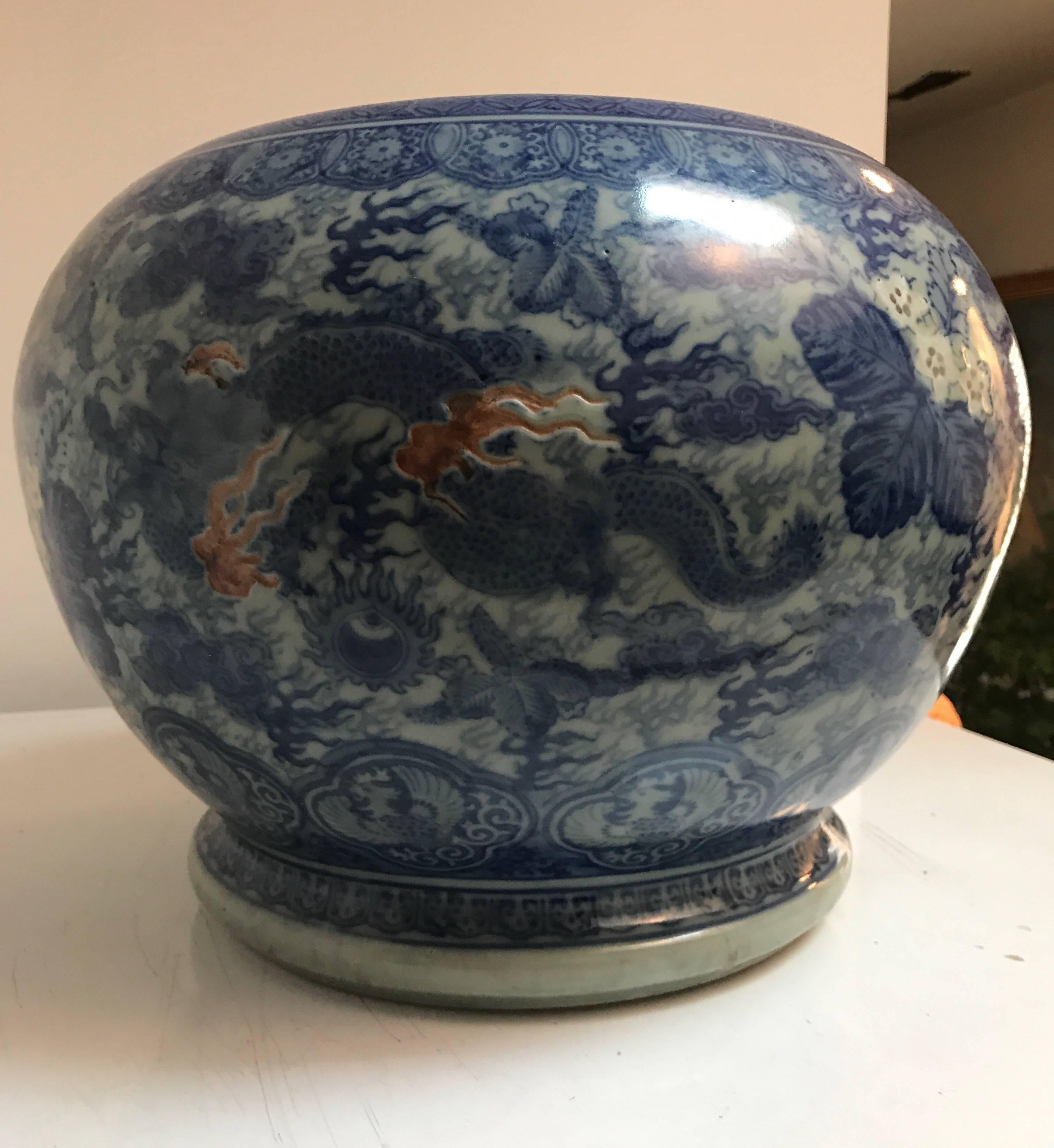 Japanese Blue and White Ceramic Fishbowl Planter Jardinière Cachepot In Good Condition For Sale In Chicago, IL