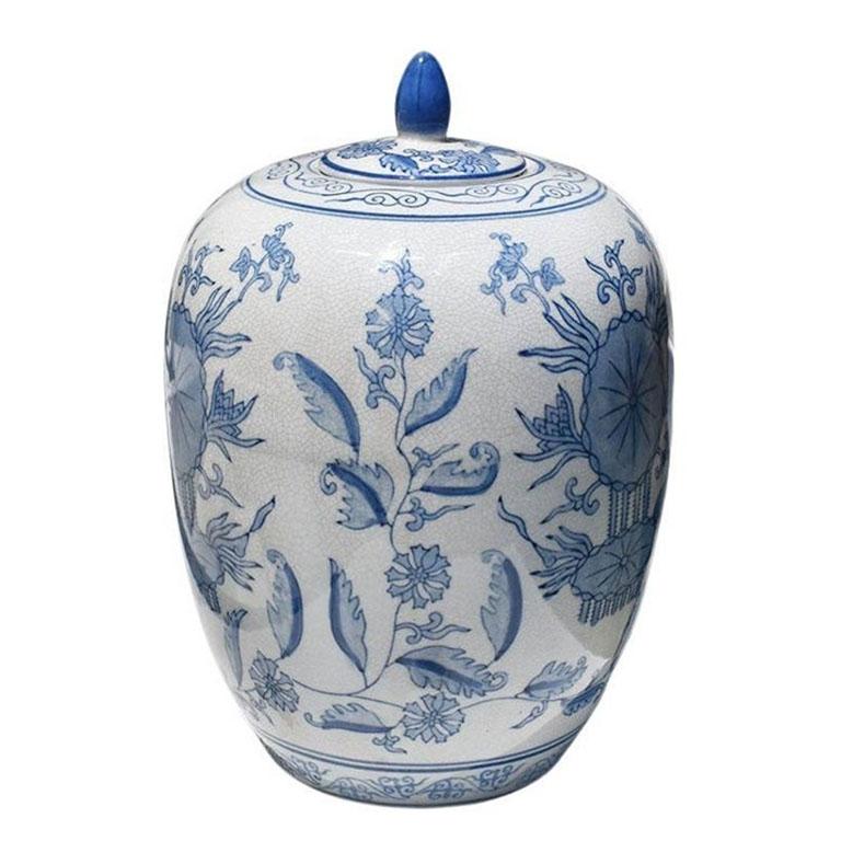 Chinoiserie Chinese Blue and White Ceramic Lidded Floral Motif Ginger Jars or Urns, Pair 