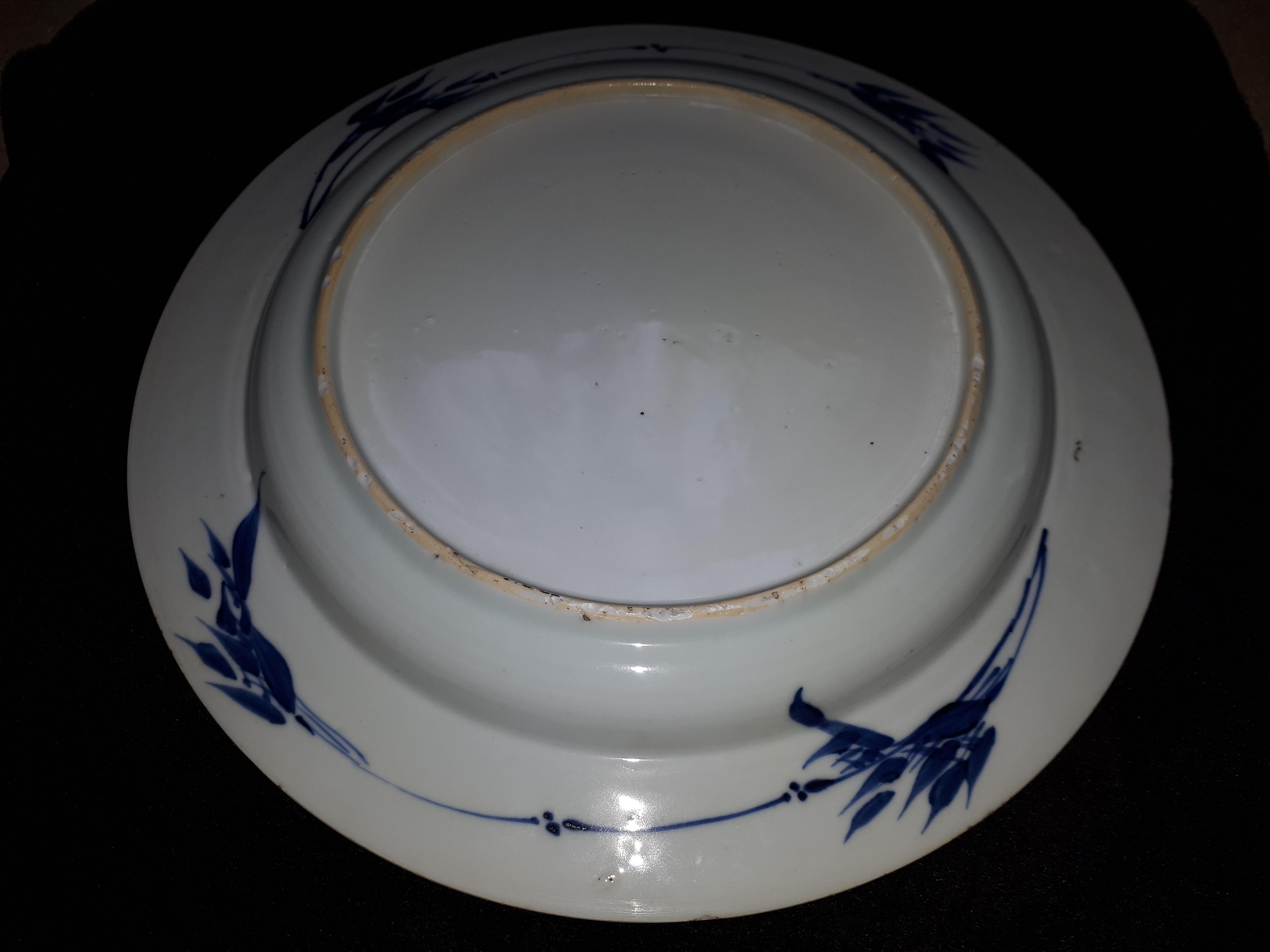Chinese Blue And White Dish, China Kangxi Period For Sale 4