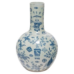 JAR chinois à col de cygne bleu et blanc à huit trésors