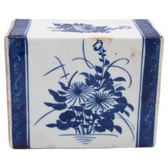 Tête de lit chinoise à fleurs bleues et blanches