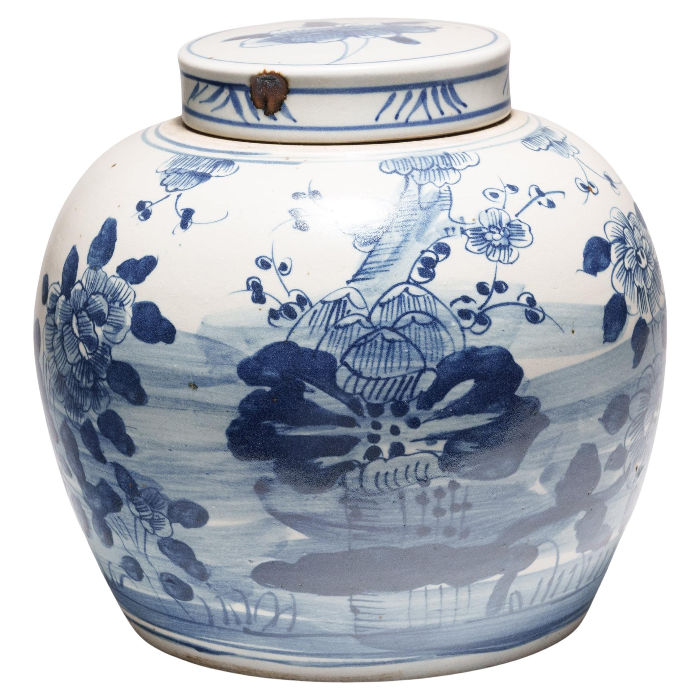Chinese Blue and White Four Flowers Jar For Sale