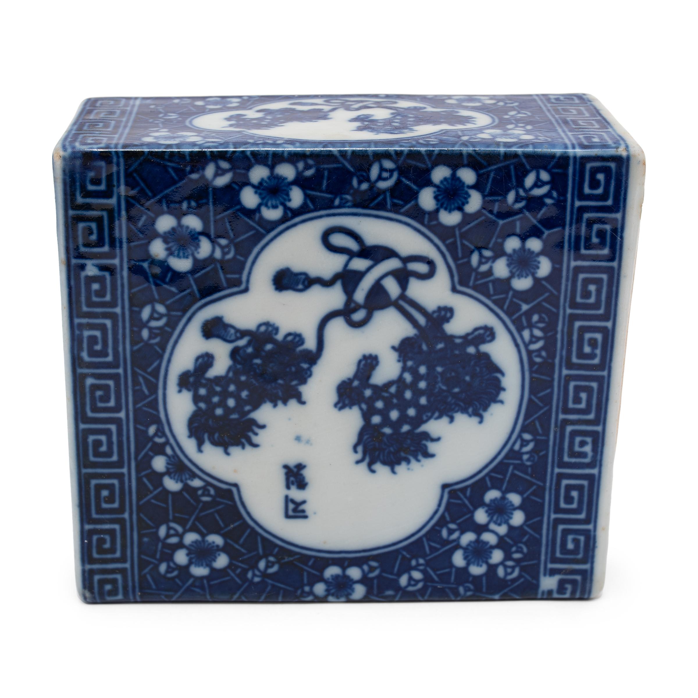 Glazed Chinese Blue and White Fu Lion Headrest For Sale
