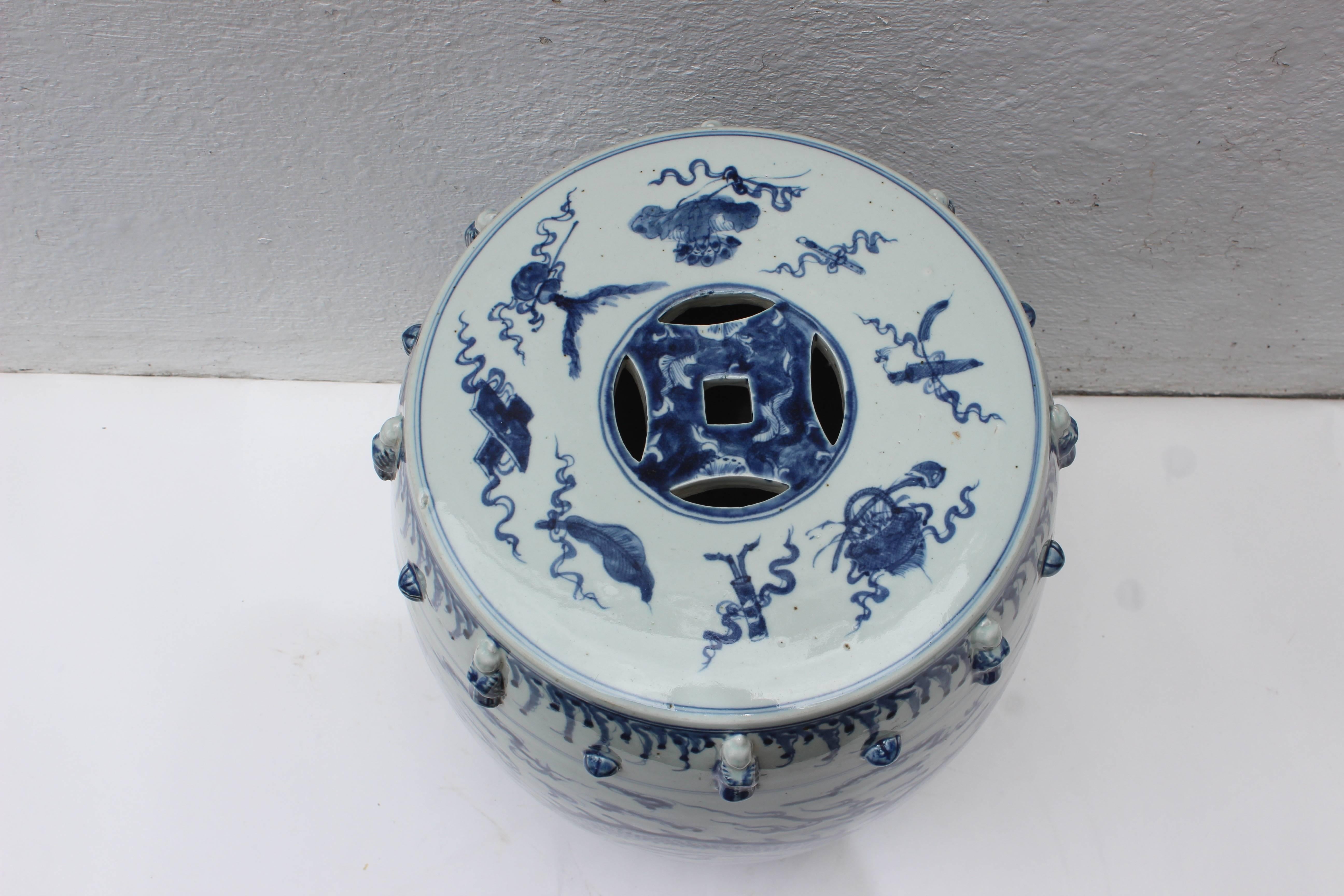 Chinese Blue and White Garden Stool In Excellent Condition In East Hampton, NY