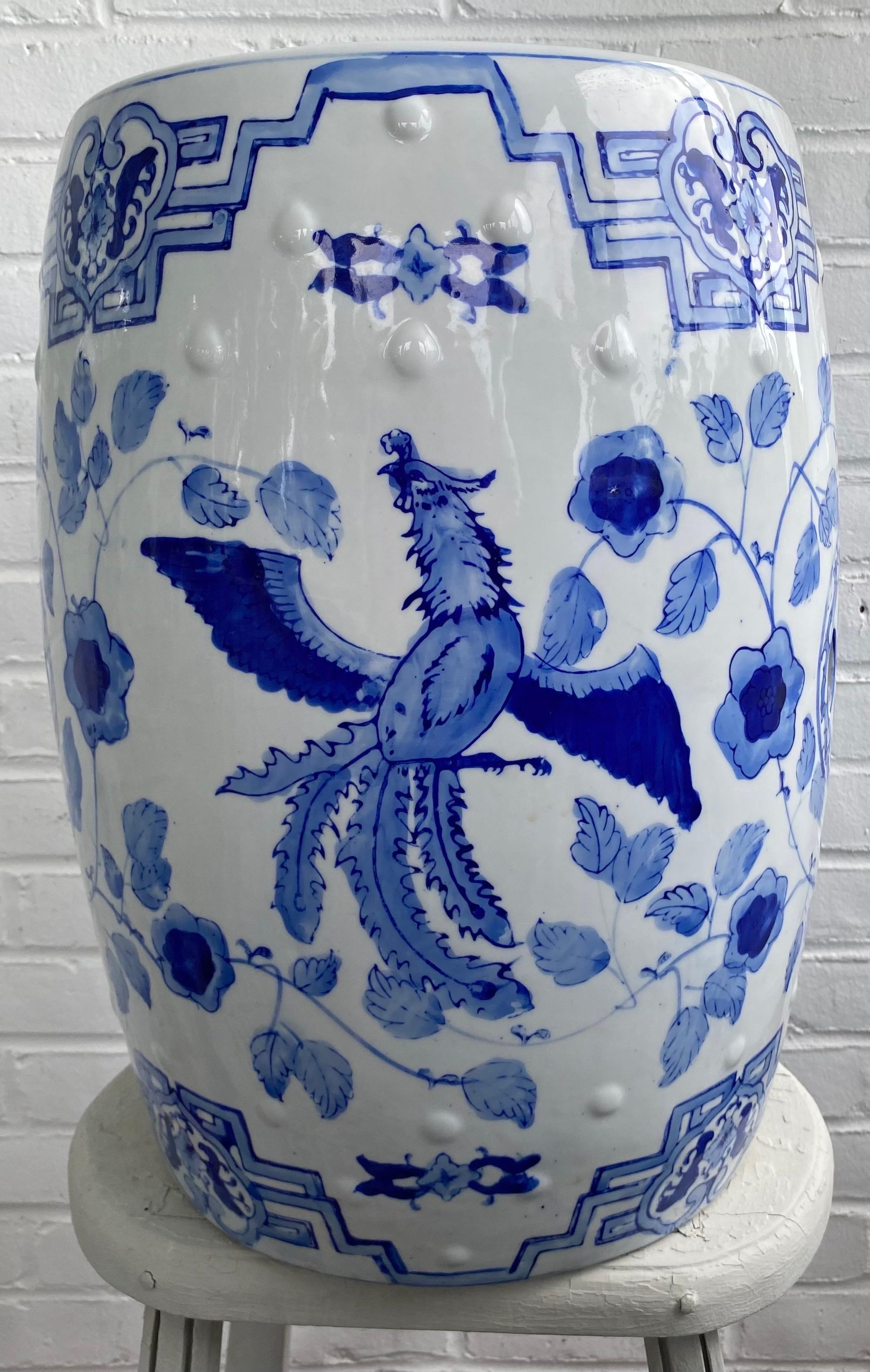 Chinese Blue and White Garden Stool/Seat In Good Condition For Sale In East Hampton, NY