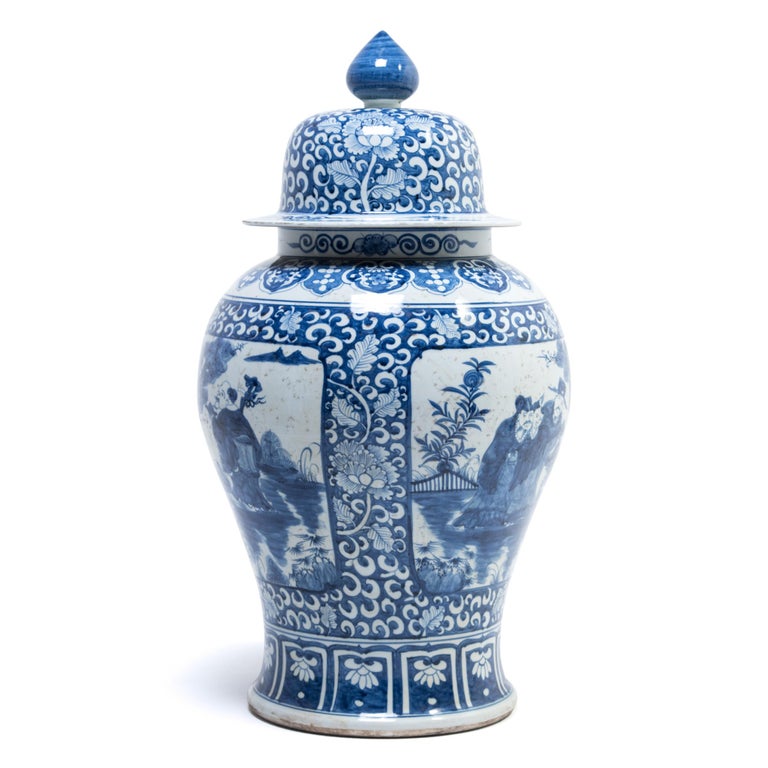 Chinese Blue and White Ginger Jar with Landscape Portraits In Excellent Condition For Sale In Chicago, IL