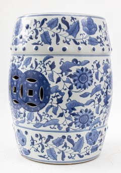 Siège de jardin chinois en céramique émaillée bleue et blanche