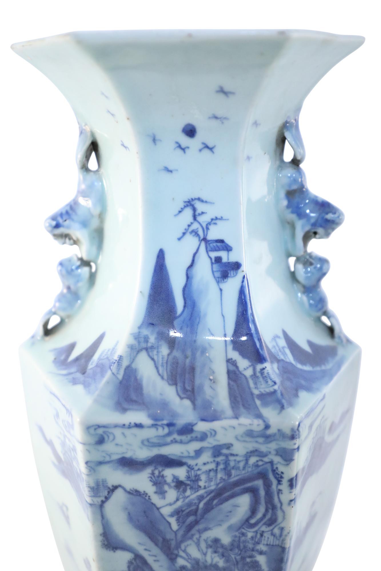 Chinese Blue and White Hexagonal Porcelain Vase For Sale 5