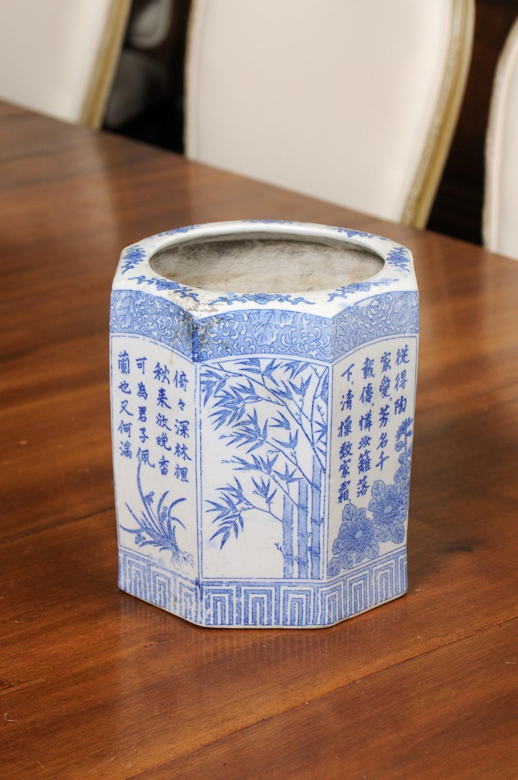 Chinese Blue and White Hexagonal Porcelain Vase with Hand-Painted Foliage Décor For Sale 4