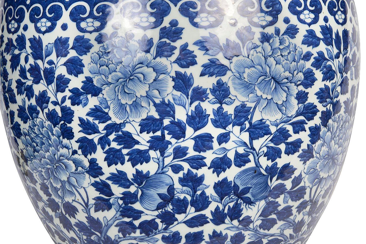 Exportation chinoise Jardinière chinoise en bleu et blanc, 19e siècle en vente