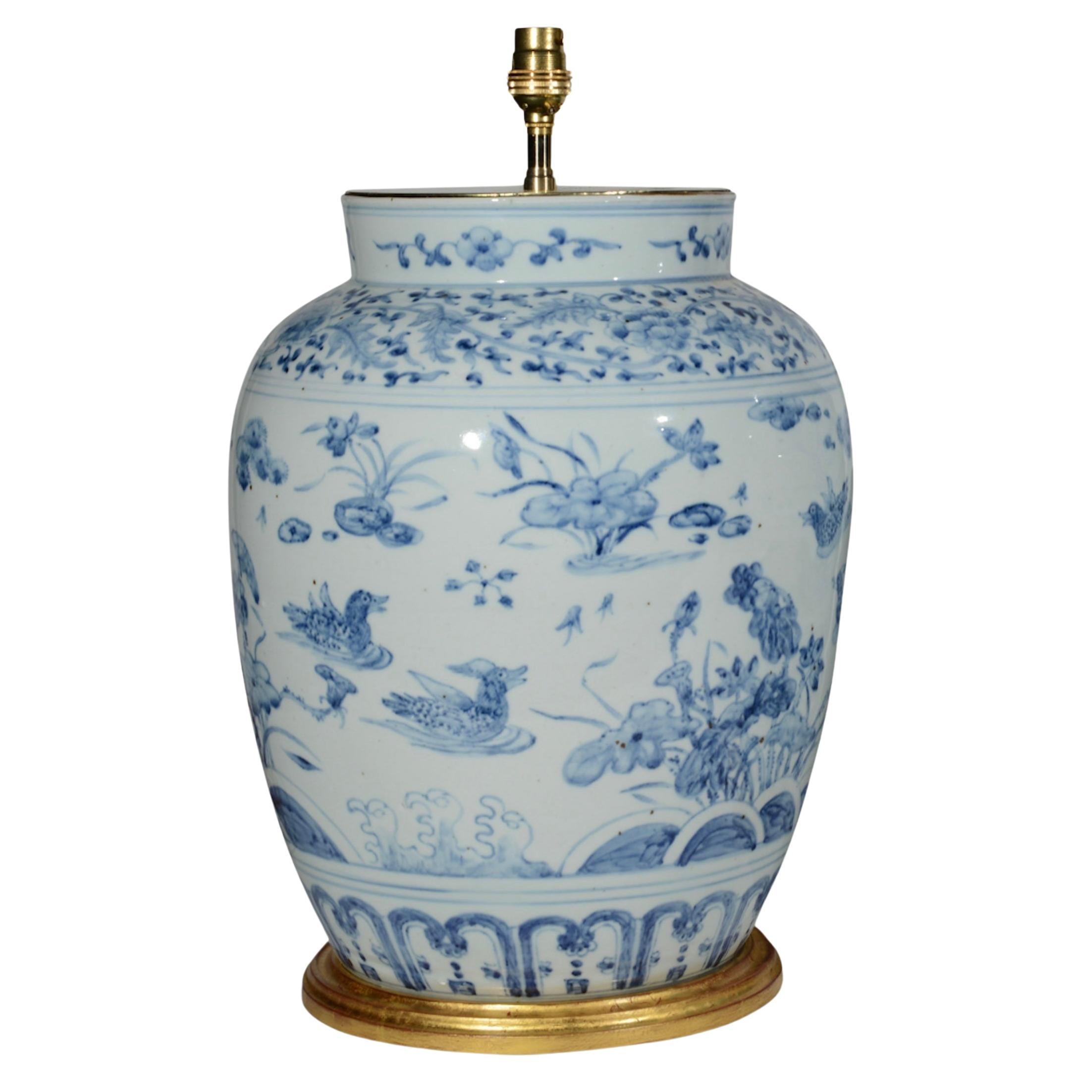 Lampe de bureau chinoise de style Kangxi bleue et blanche en vente