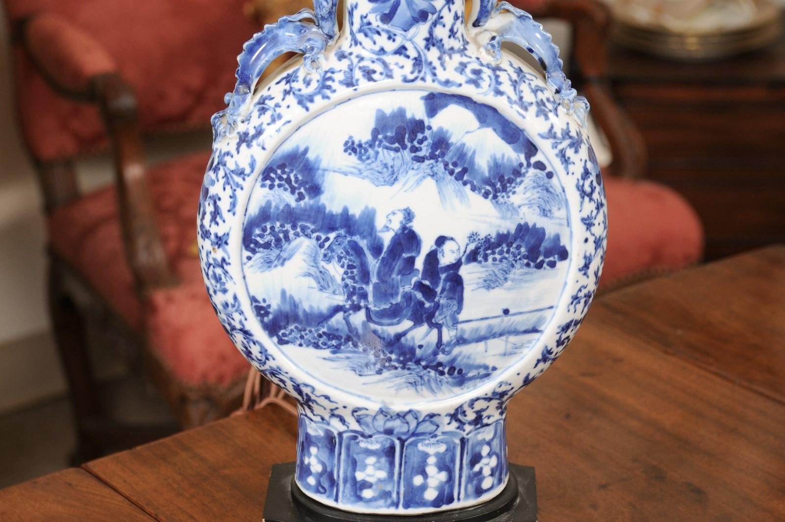 Chinese Blue and White Moon Flask Table Lamp, 20th Century For Sale 1