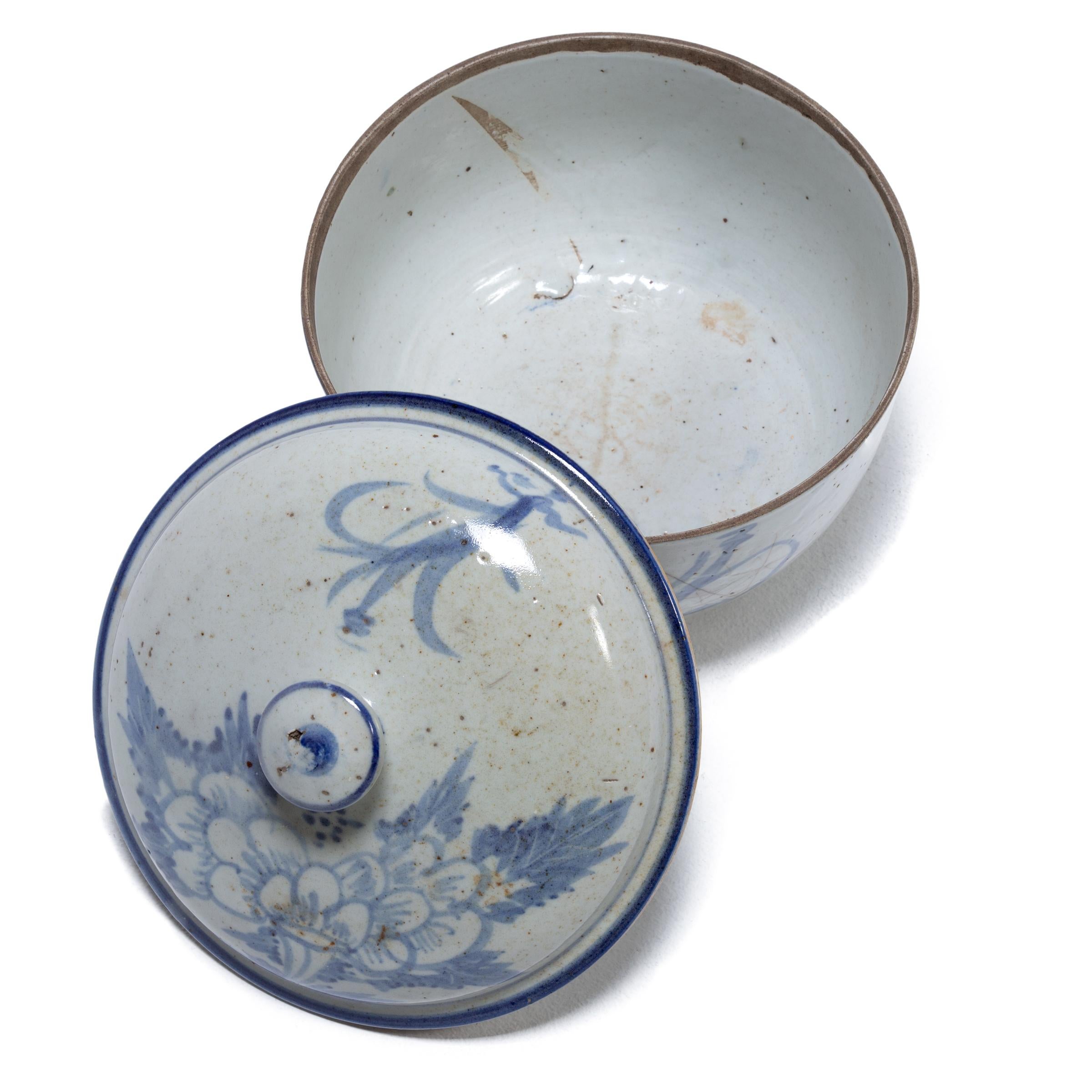 Porcelain Chinese Blue and White Peony Congee Pot, circa 1900