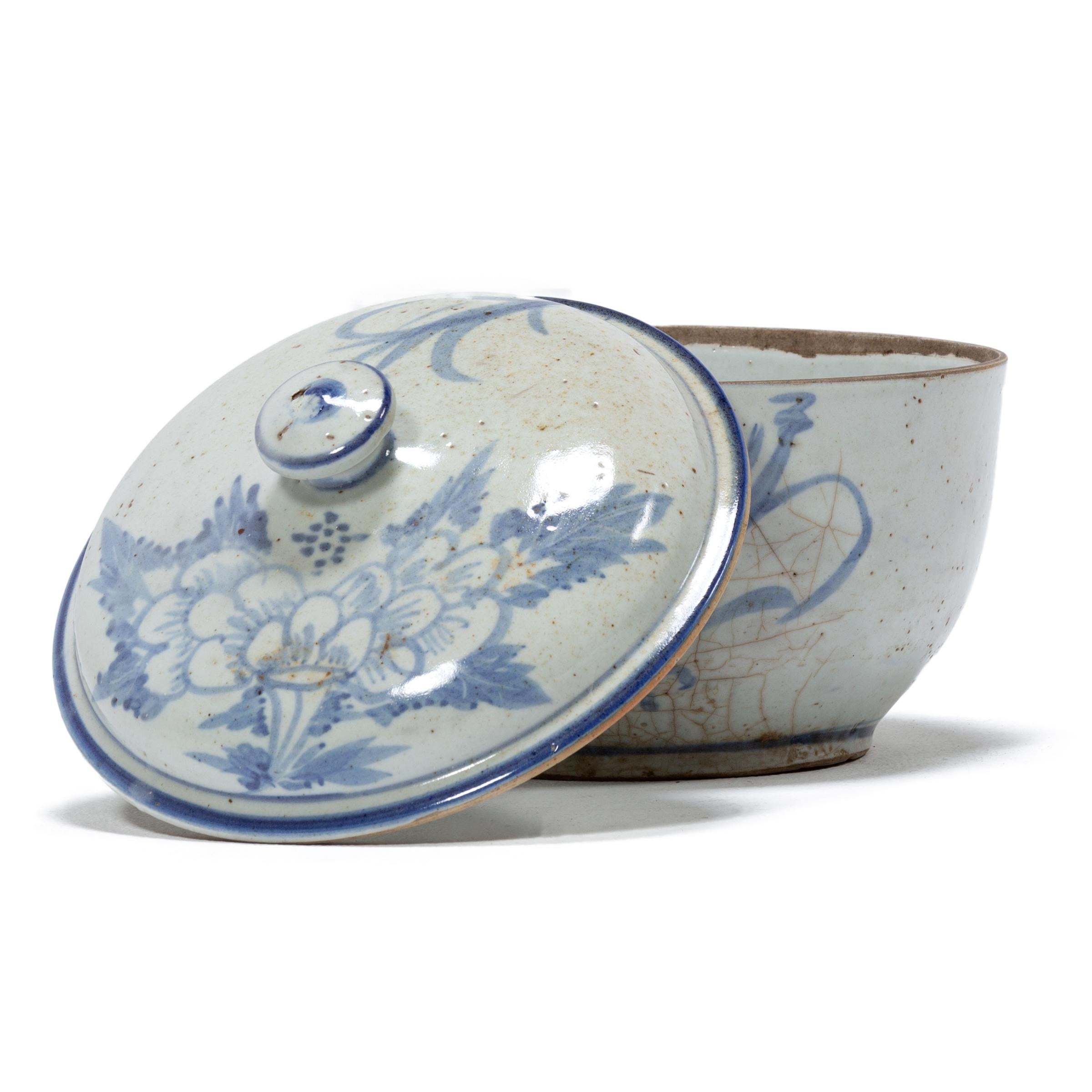 20th Century Chinese Blue and White Peony Congee Pot