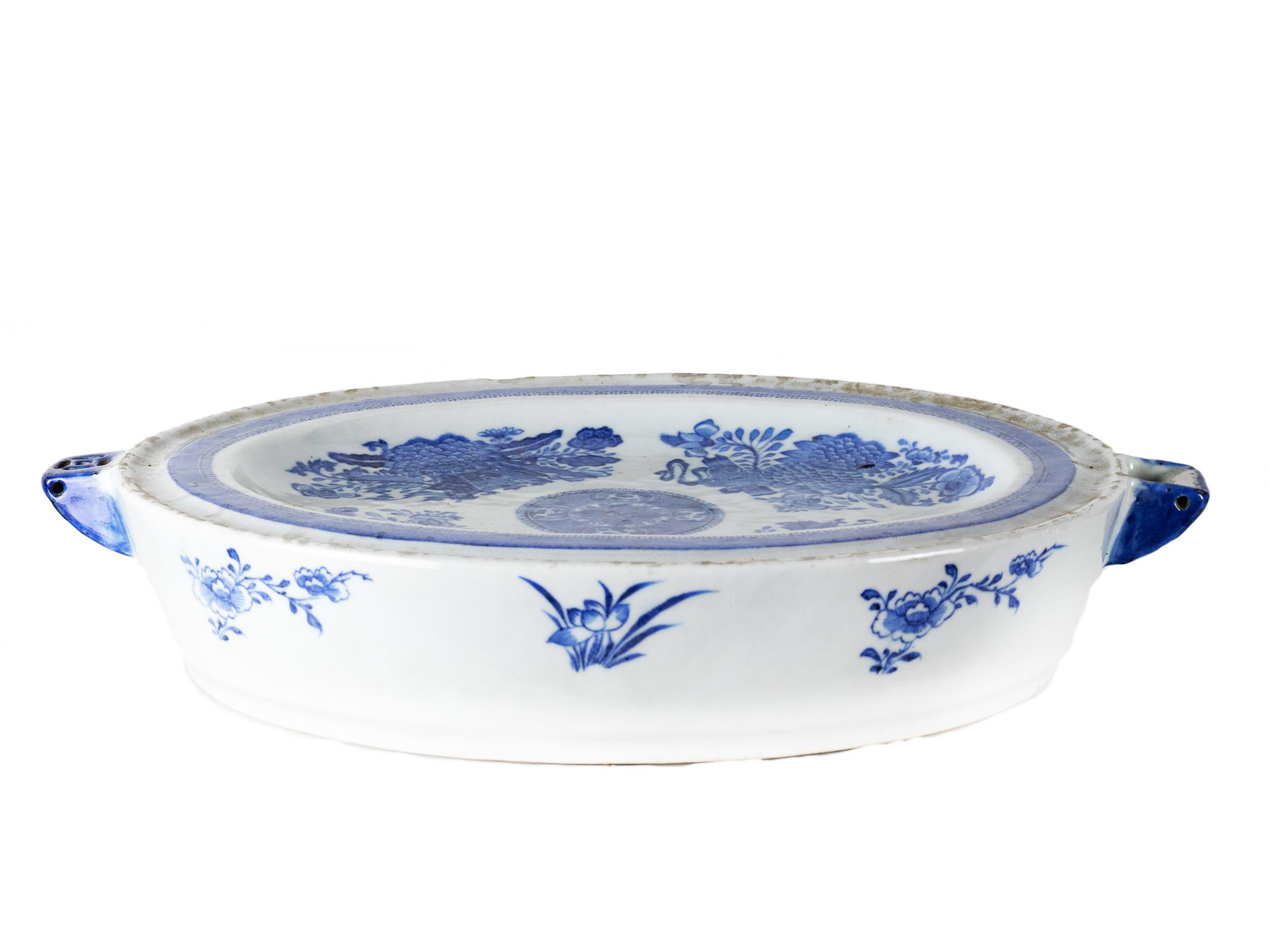 19th Century Chinese Blue And White Porcelain Covered Hot Water Serving Dish, circa 1800 For Sale