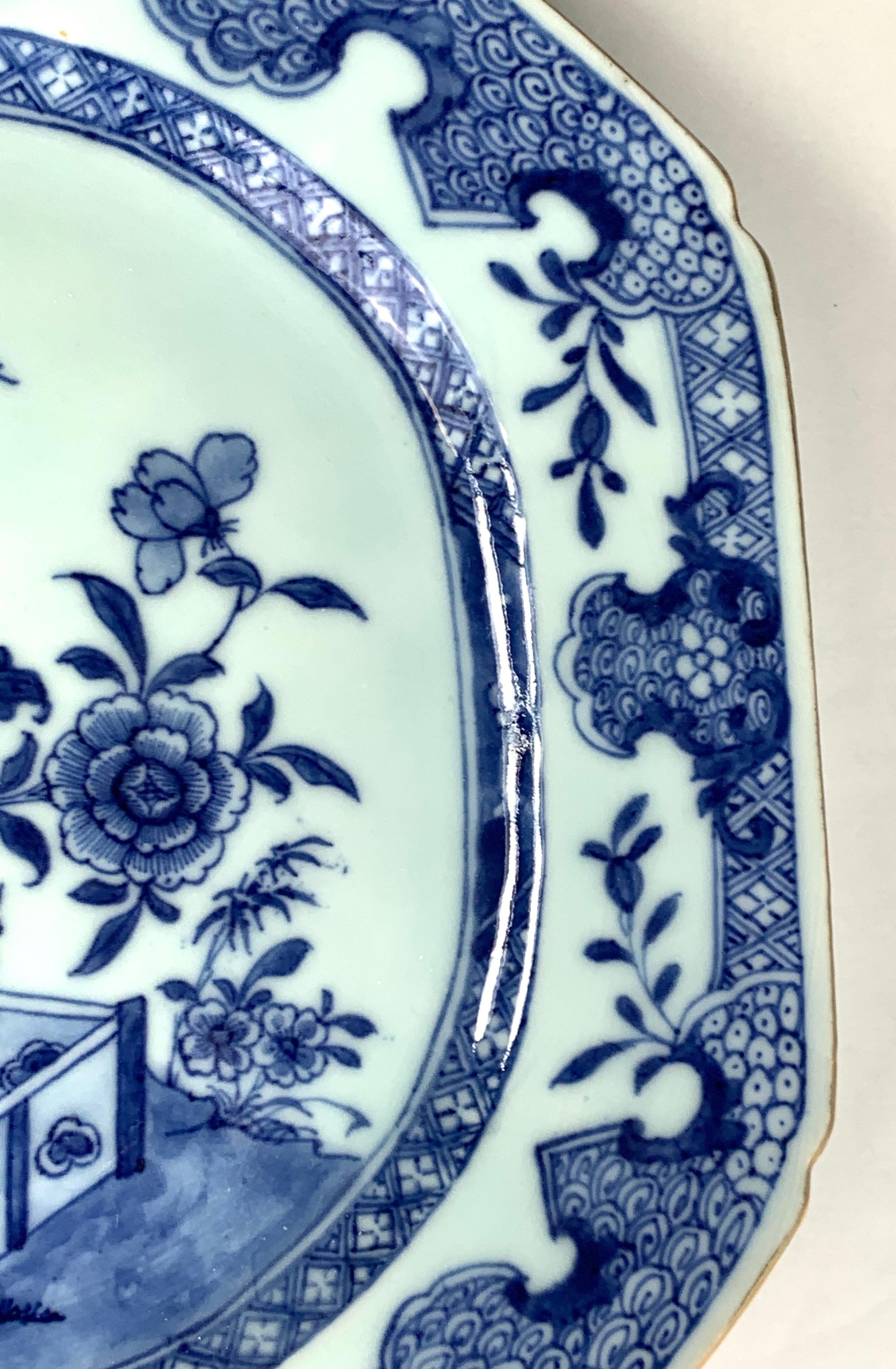 Chinese Blue and White Porcelain Platter Hand-Painted, 18th Century, Circa 1770 In Excellent Condition In Katonah, NY