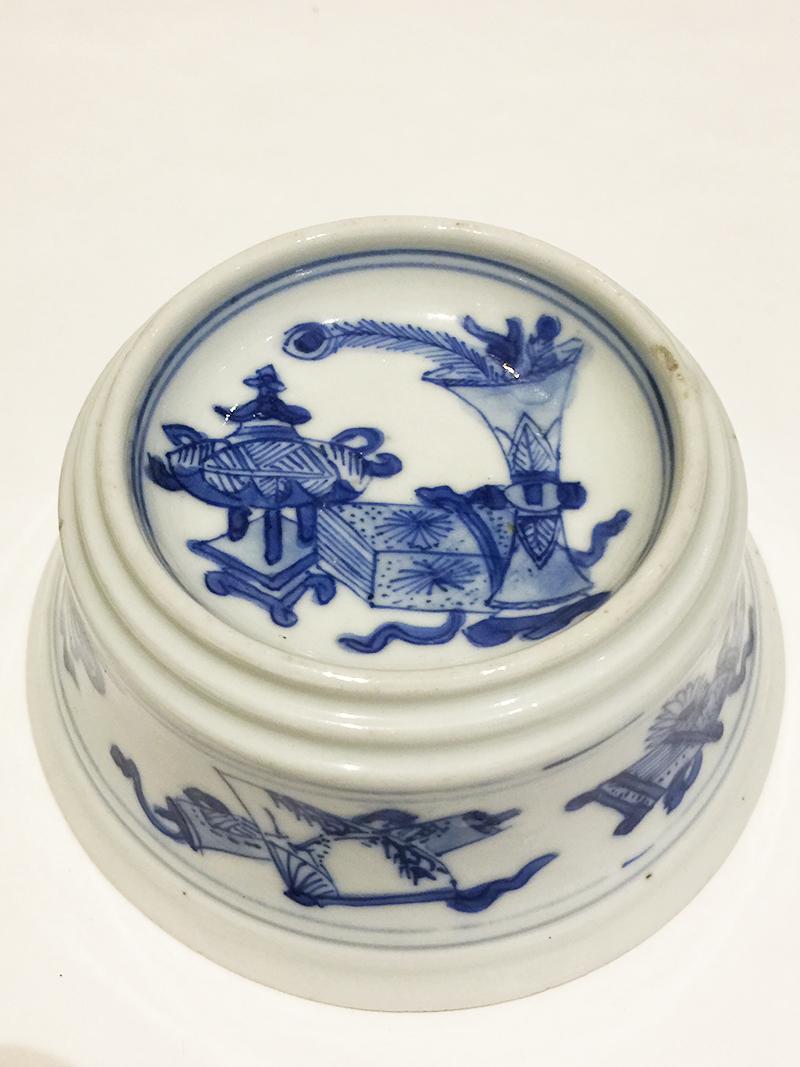 Chinese Blue and White Porcelain Salt Cellars, Kangxi For Sale 4
