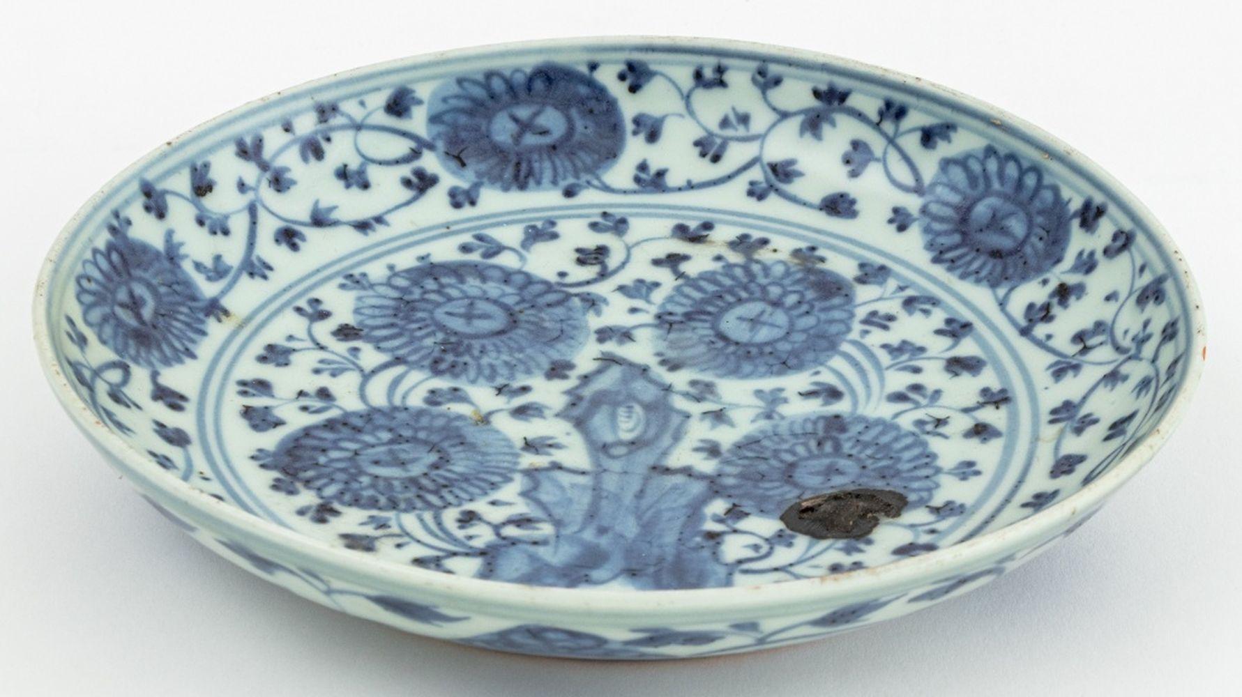 Bol peu profond en porcelaine chinoise bleue et blanche Bon état - En vente à Astoria, NY