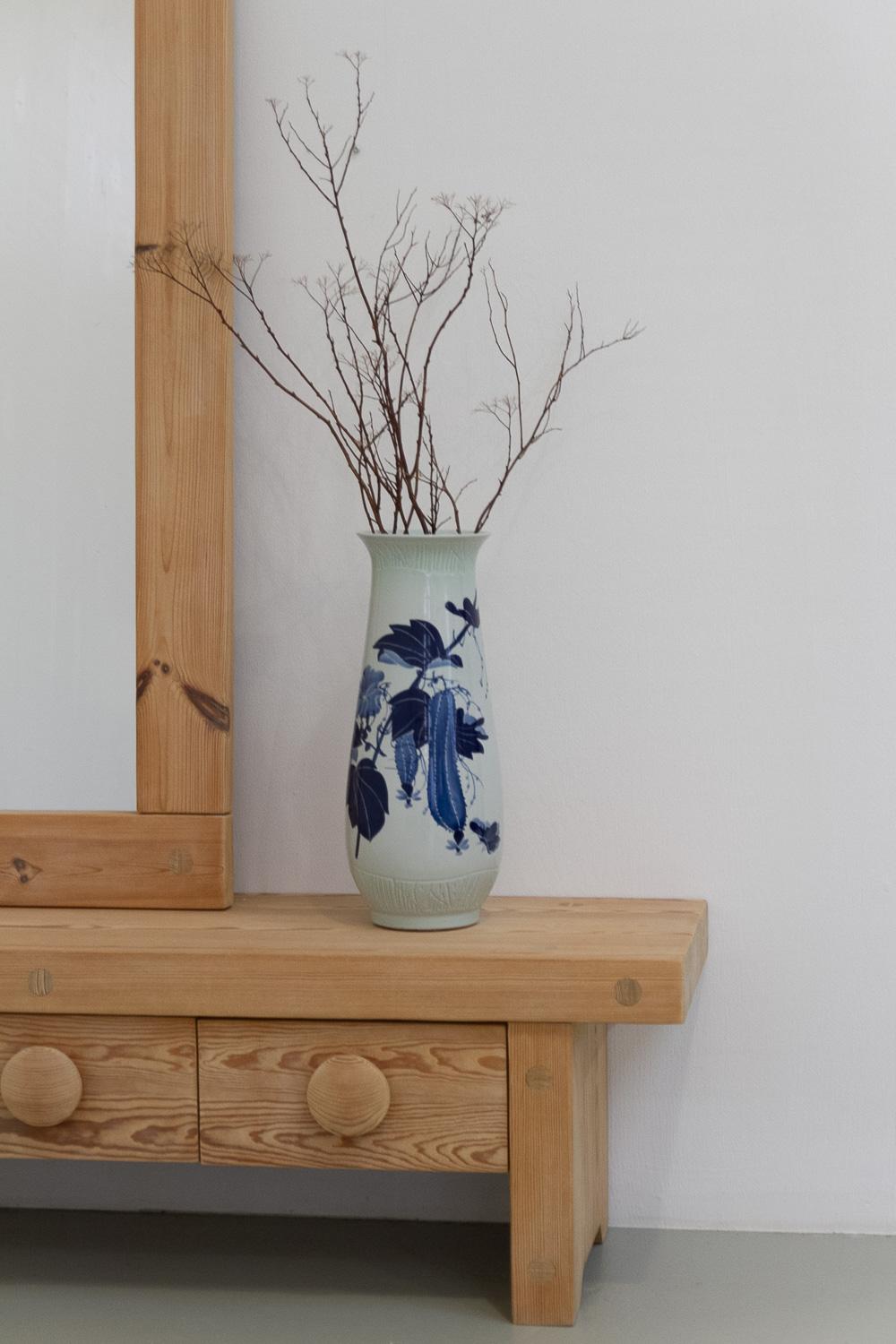 Vaso cinese in porcellana bianca e blu, anni '70. in vendita 7