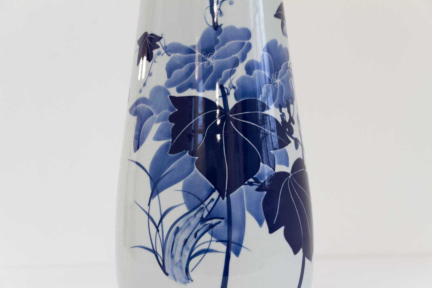Vaso cinese in porcellana bianca e blu, anni '70. In condizioni buone in vendita a Asaa, DK
