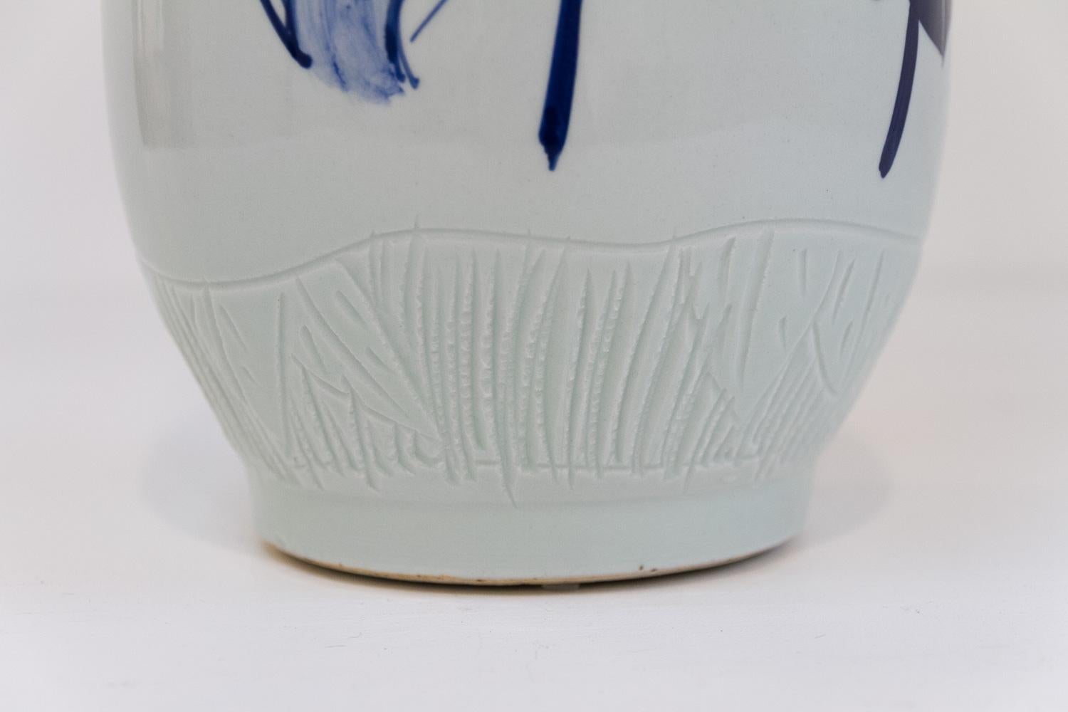 Fine XX secolo Vaso cinese in porcellana bianca e blu, anni '70. in vendita