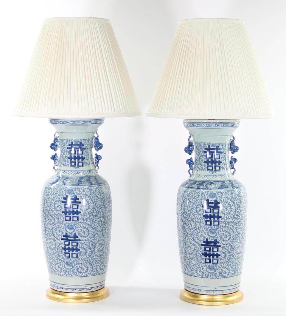 Chinese Blue and White Porcelain Vase Table Lamps In Good Condition In New York, NY