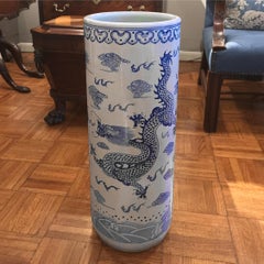 Chinese Blue and White Porcelain Vase Umbrella Stand, Ornamented with a Dragon