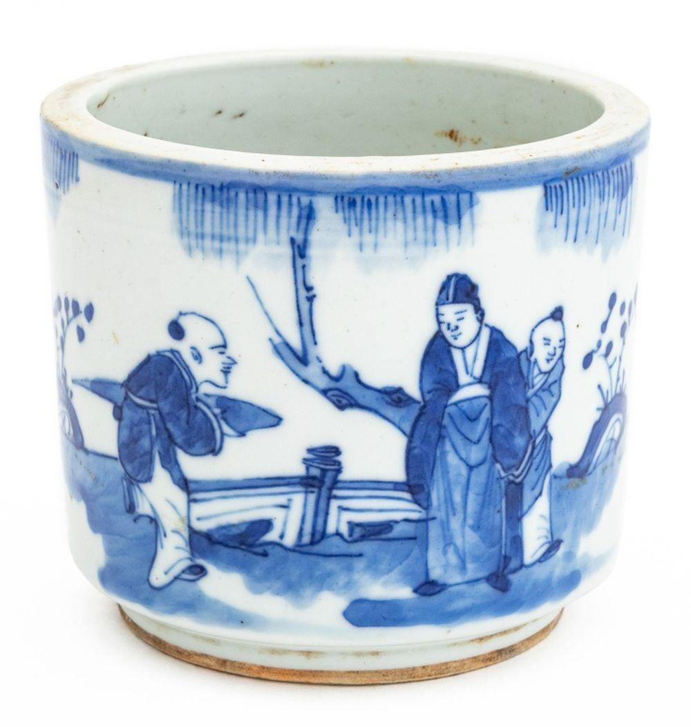 Chinese Blue and White Porcelain Vessels, 5 (Porzellan) im Angebot
