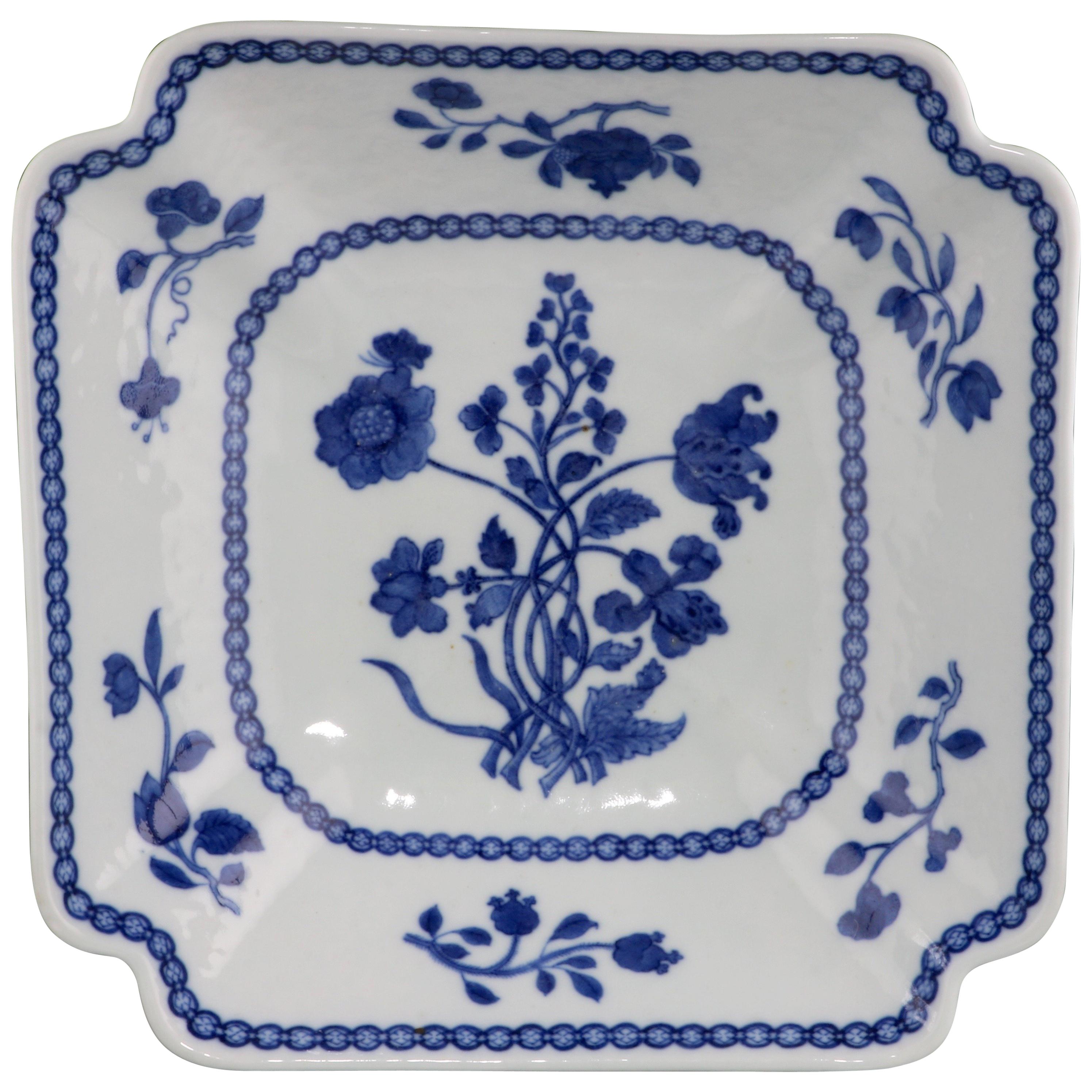 Chinese Export Porcelain Blue and White Salad Bowl Qianlong, circa 1750 For Sale