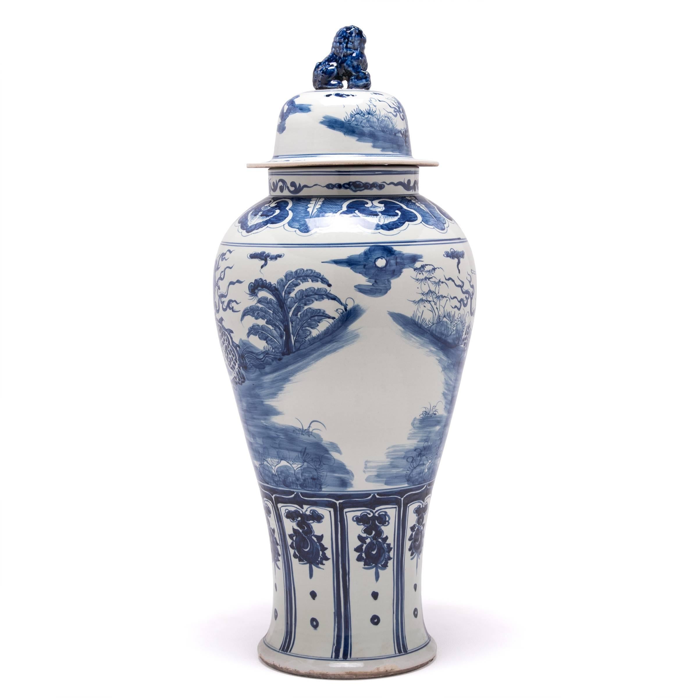 Chinese Blue and White Shizi Ginger Jar In Good Condition In Chicago, IL