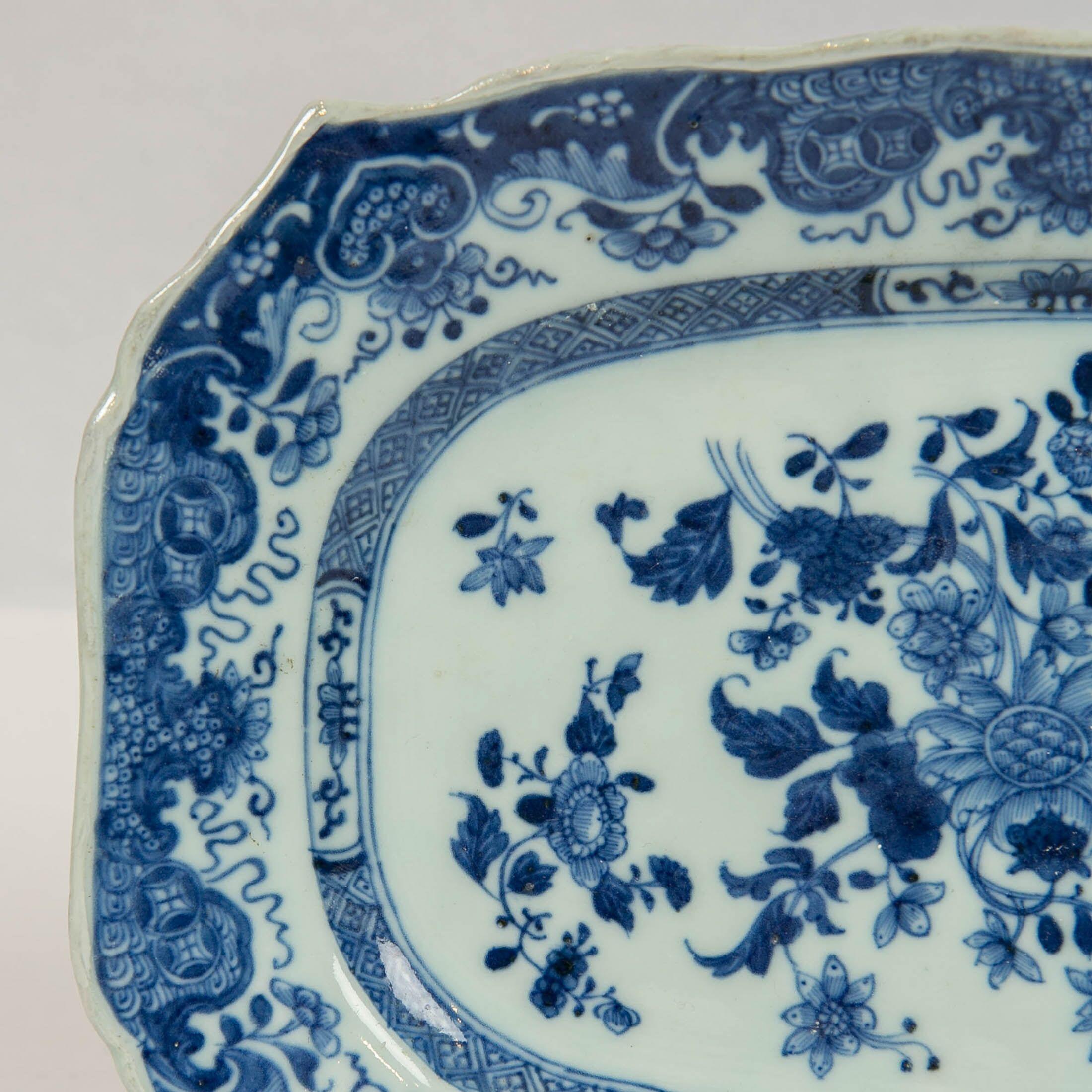 Hand-Painted Chinese Blue and White Small Platter Made circa 1770 during the Qianlong Period