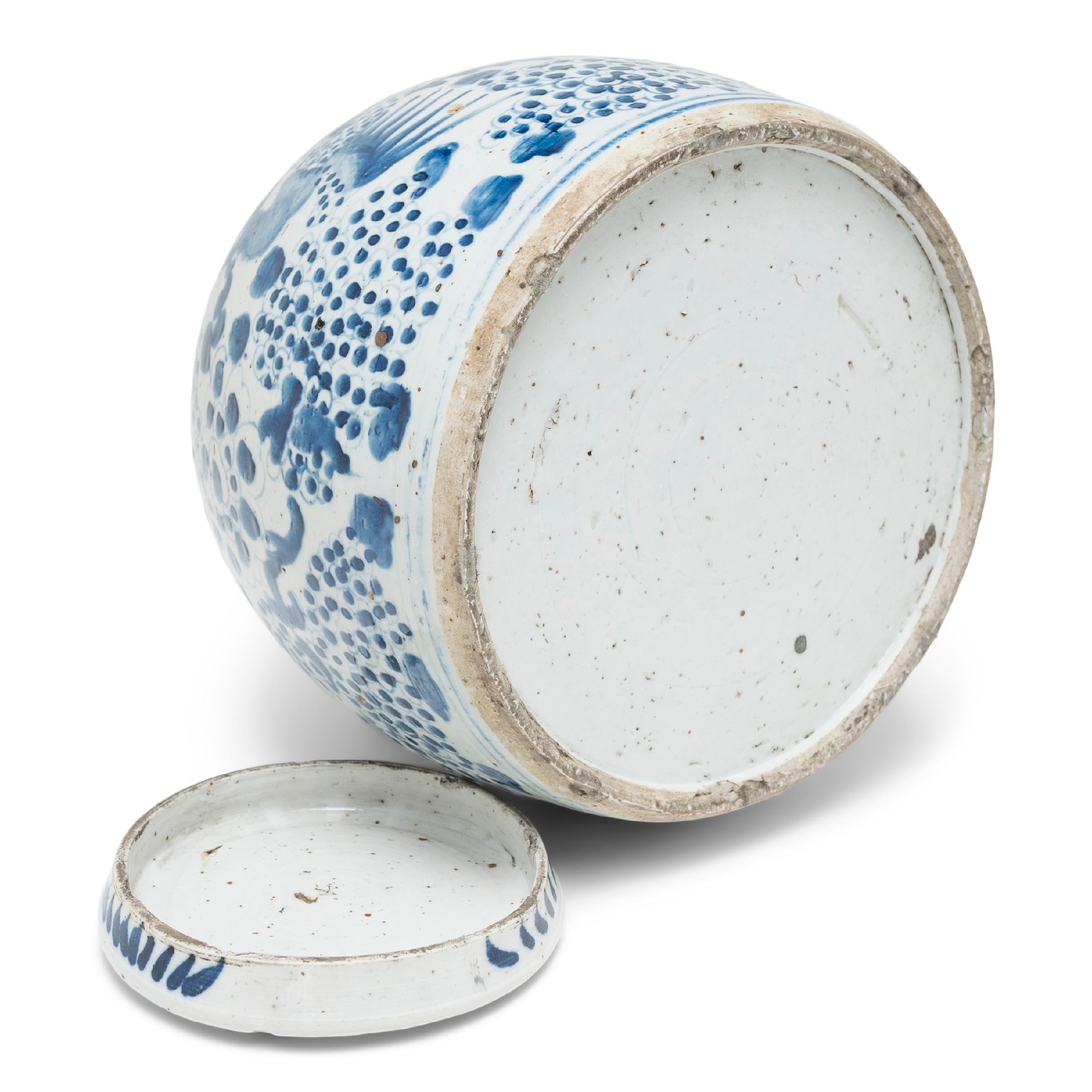 Boîte à thé chinoise bleue et blanche, vers 1900 en vente 1