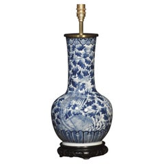 Chinesische blau-weiße Vasenlampe