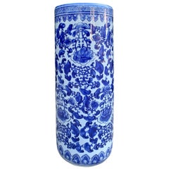 Vase ou porte-parapluie chinois bleu et blanc