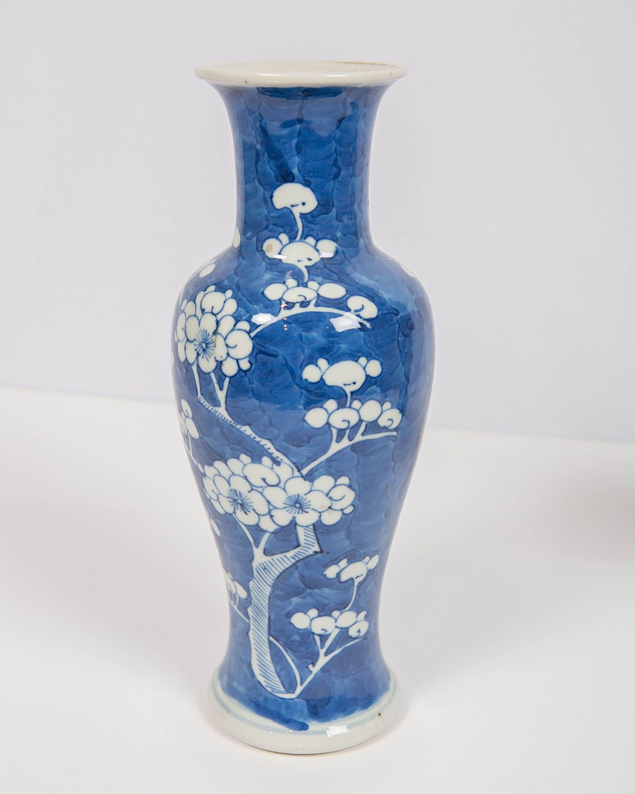 blue chinese vase