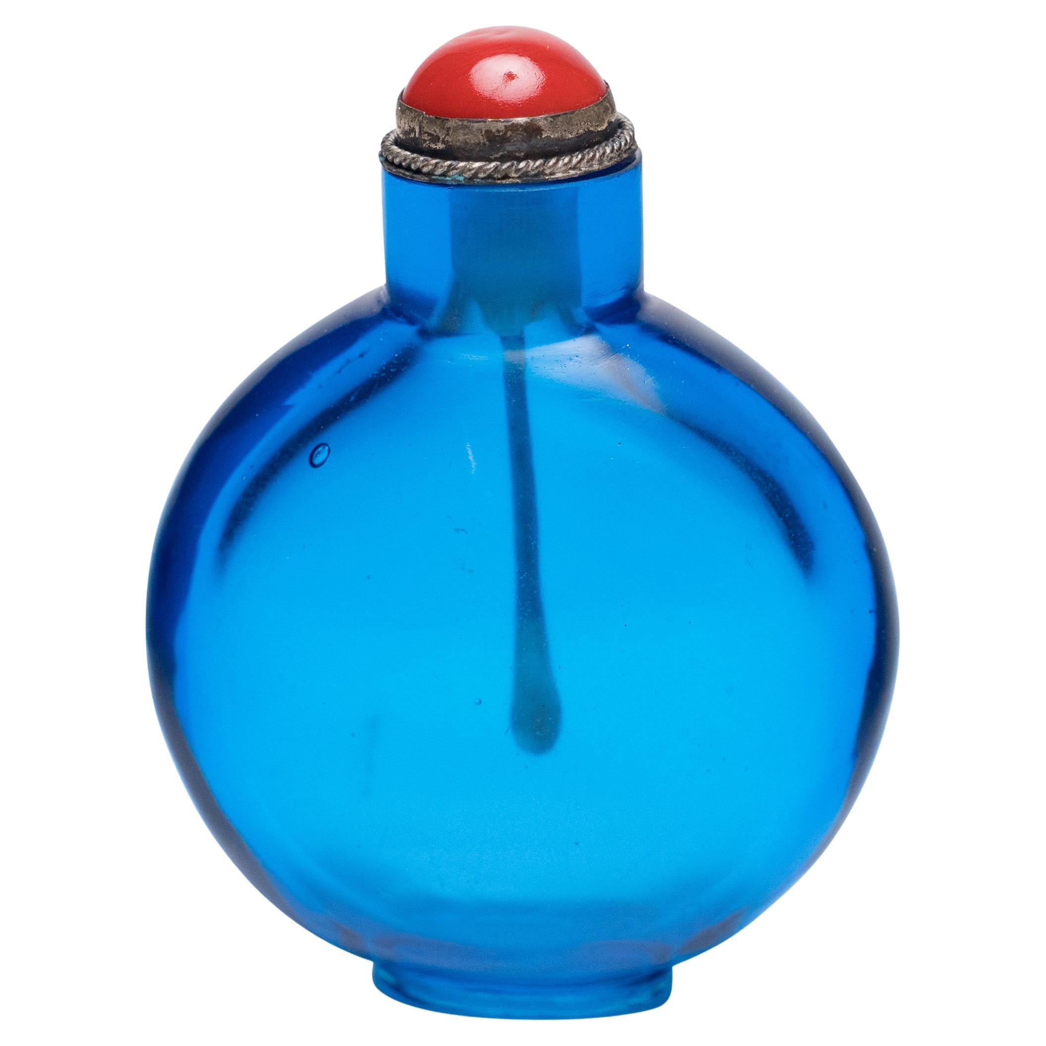 Botella de rapé de vidrio azul chino, c. 1920