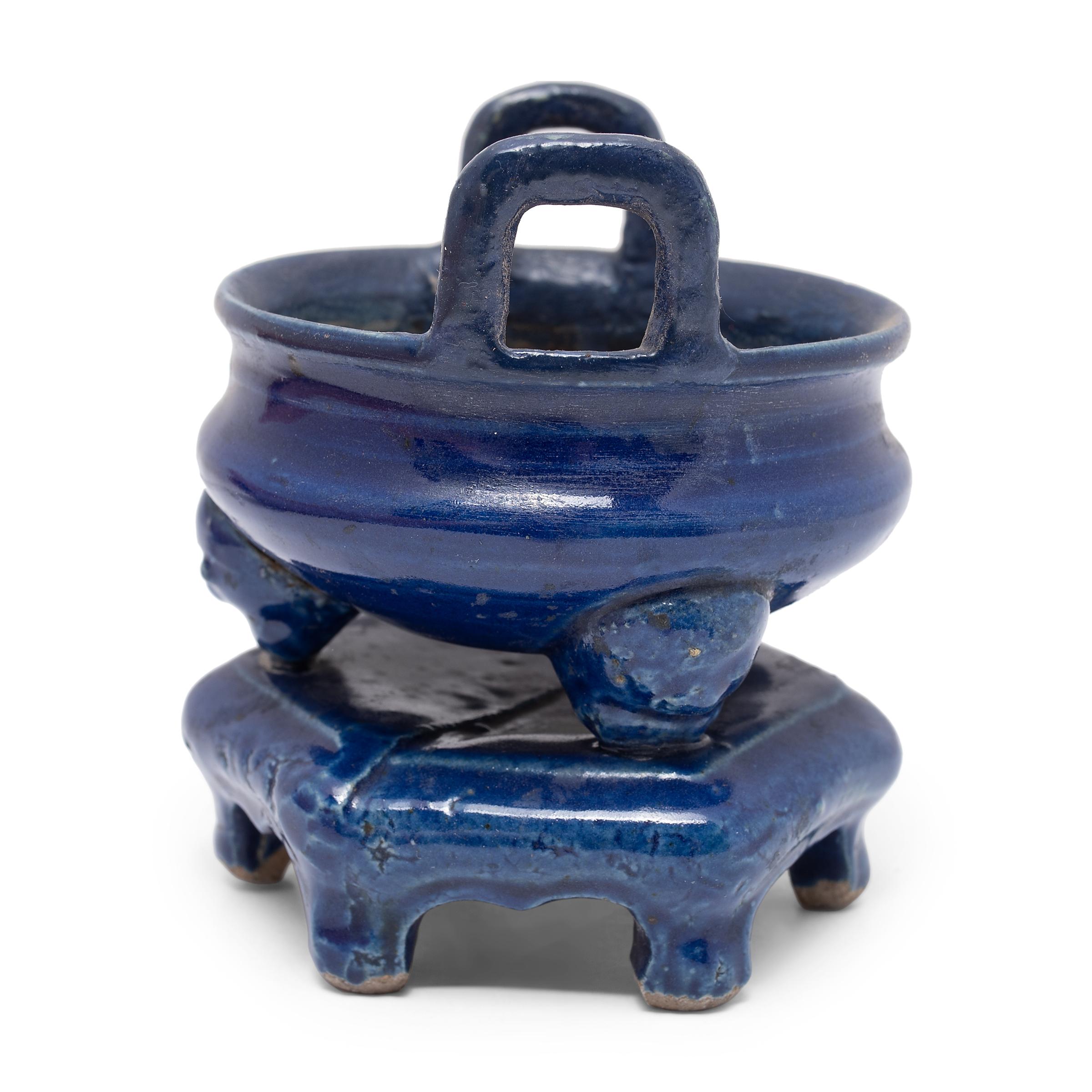 Chinese Export Chinese Blue Glazed Tripod Censer For Sale
