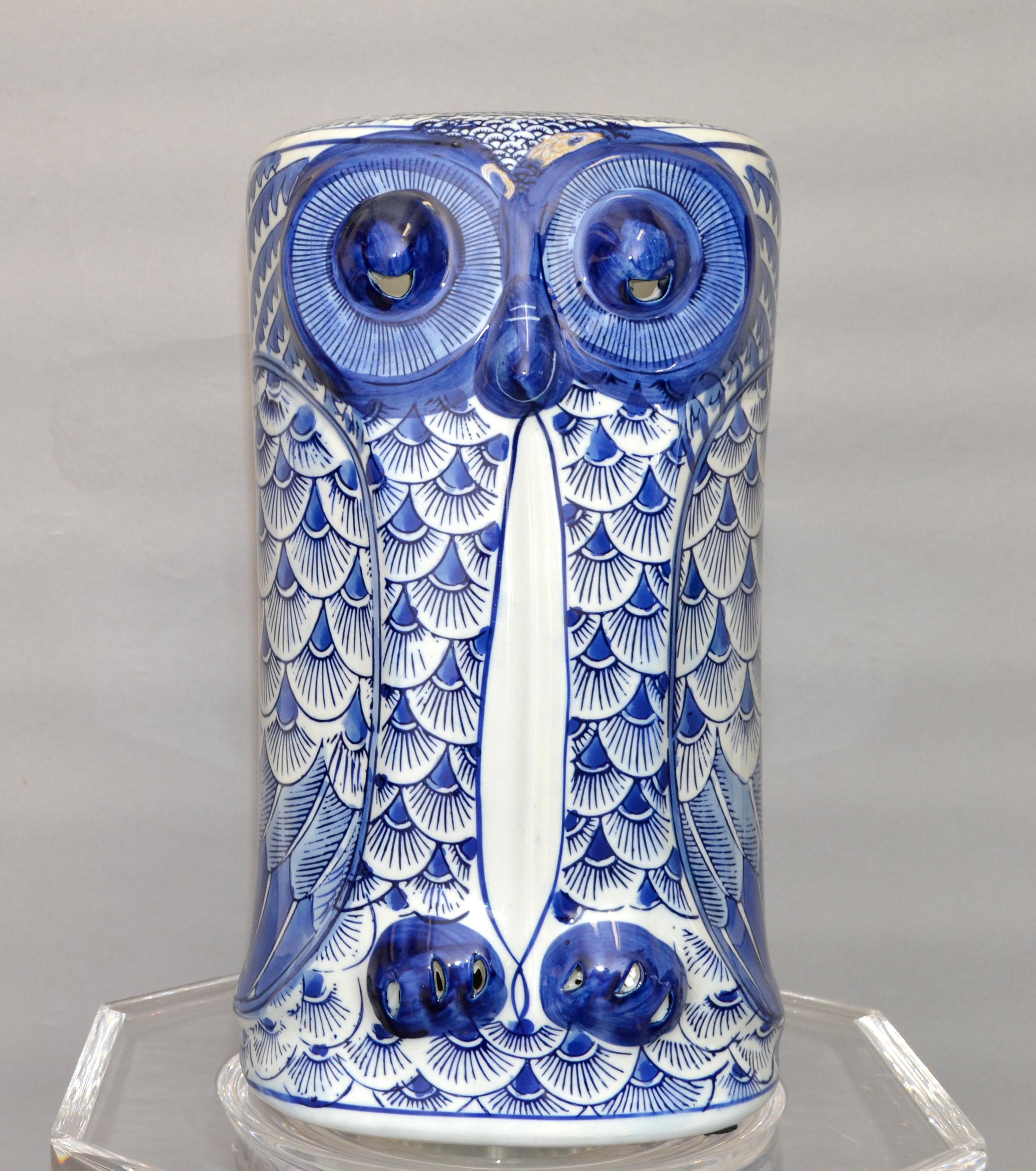 We offer a Chinese blue grey handmade ceramic pottery owl Umbrella Stand, Planter, Vase, Vessel.
Unknown Trademark inside the Owl.
The Asian Art can be used indoor and outdoor.


 