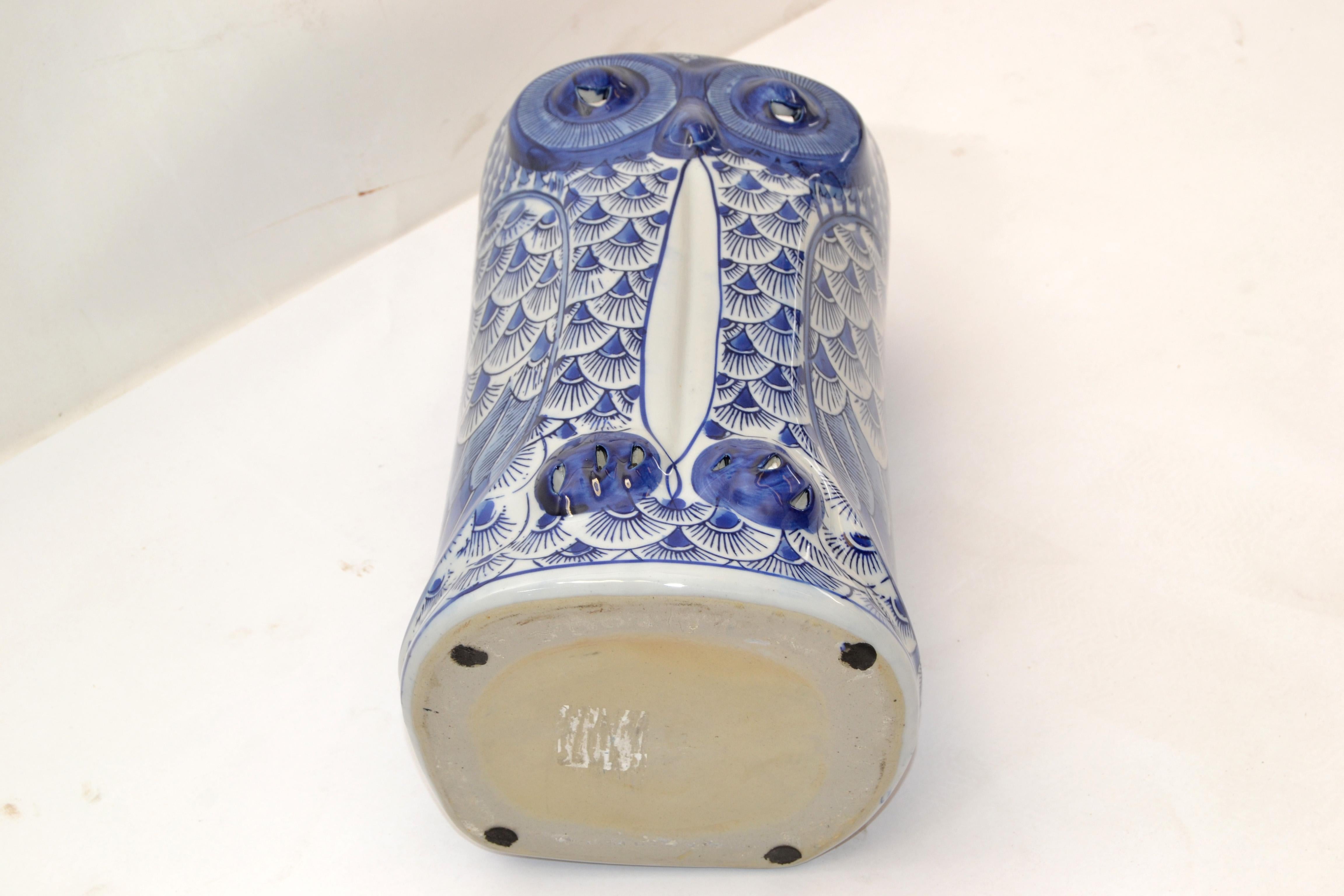 Chinese Blue Grey Handmade Ceramic Pottery Owl Planter Vase Umbrella Stand In Good Condition For Sale In Miami, FL