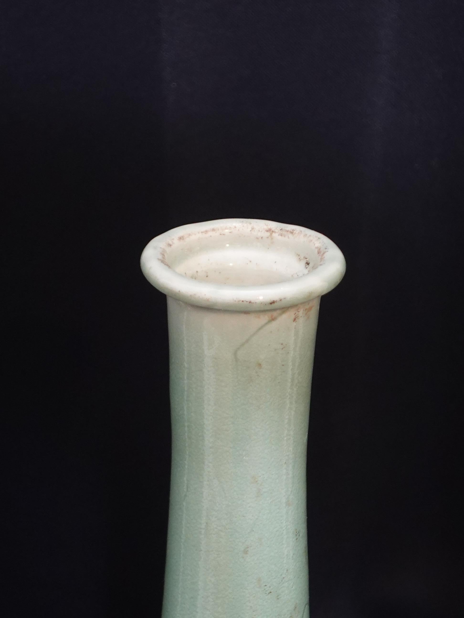 Chinese Blue White and Red Under-Glazed Long Neck Vase with Hardwood Stand In Good Condition For Sale In Norton, MA