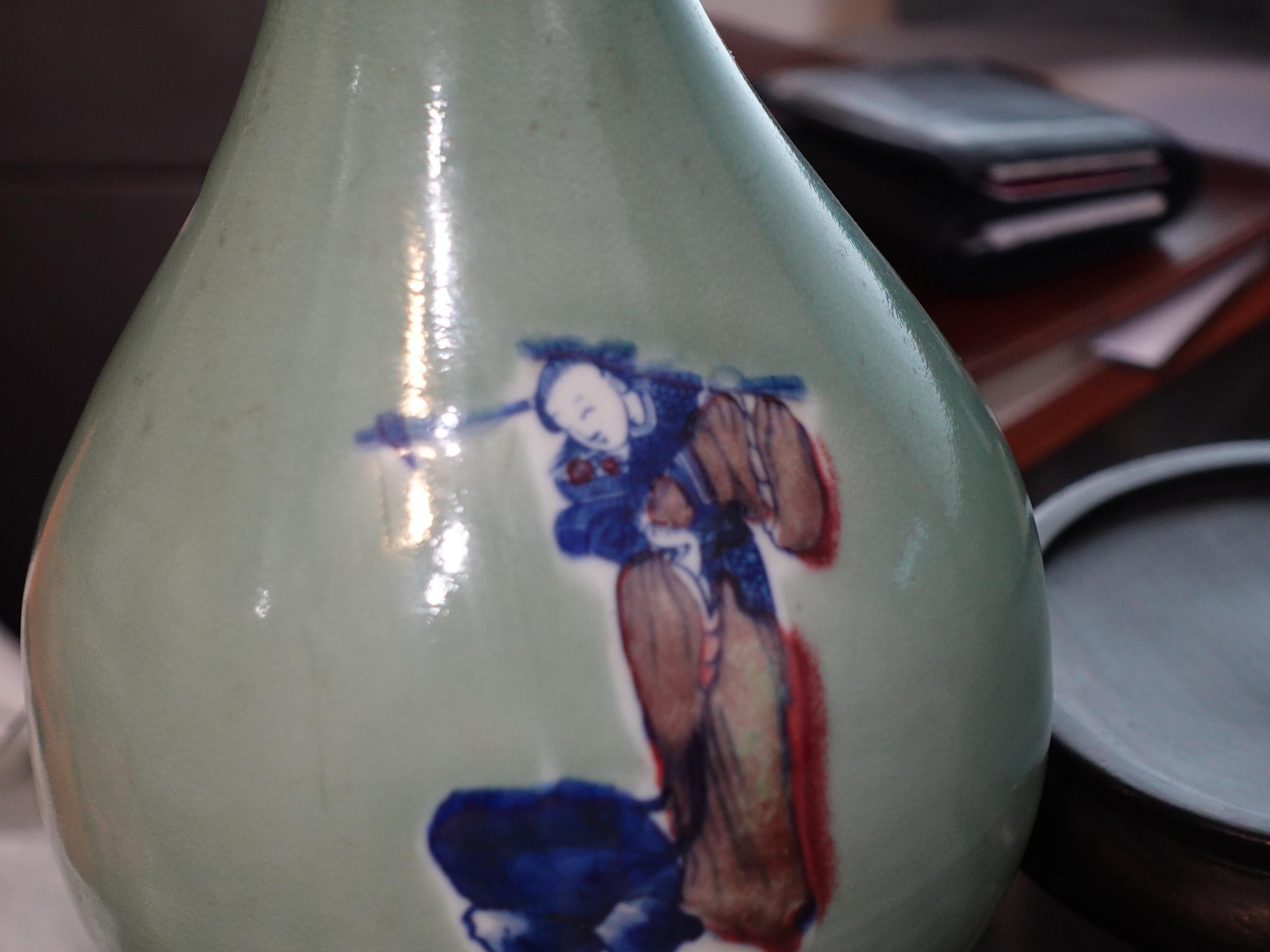 Chinese Blue White and Red Under-Glazed Long Neck Vase with Hardwood Stand For Sale 1