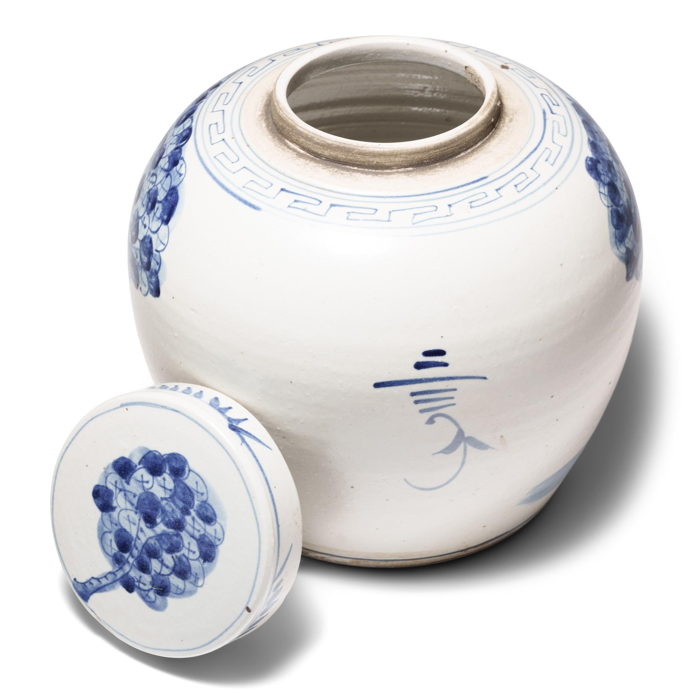 Esportazione cinese Vaso cinese in bianco e blu con il primo studioso in vendita