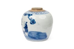 Tarros Chinos de Porcelana Azul y Blanca Cubiertos con Escenas Figurales