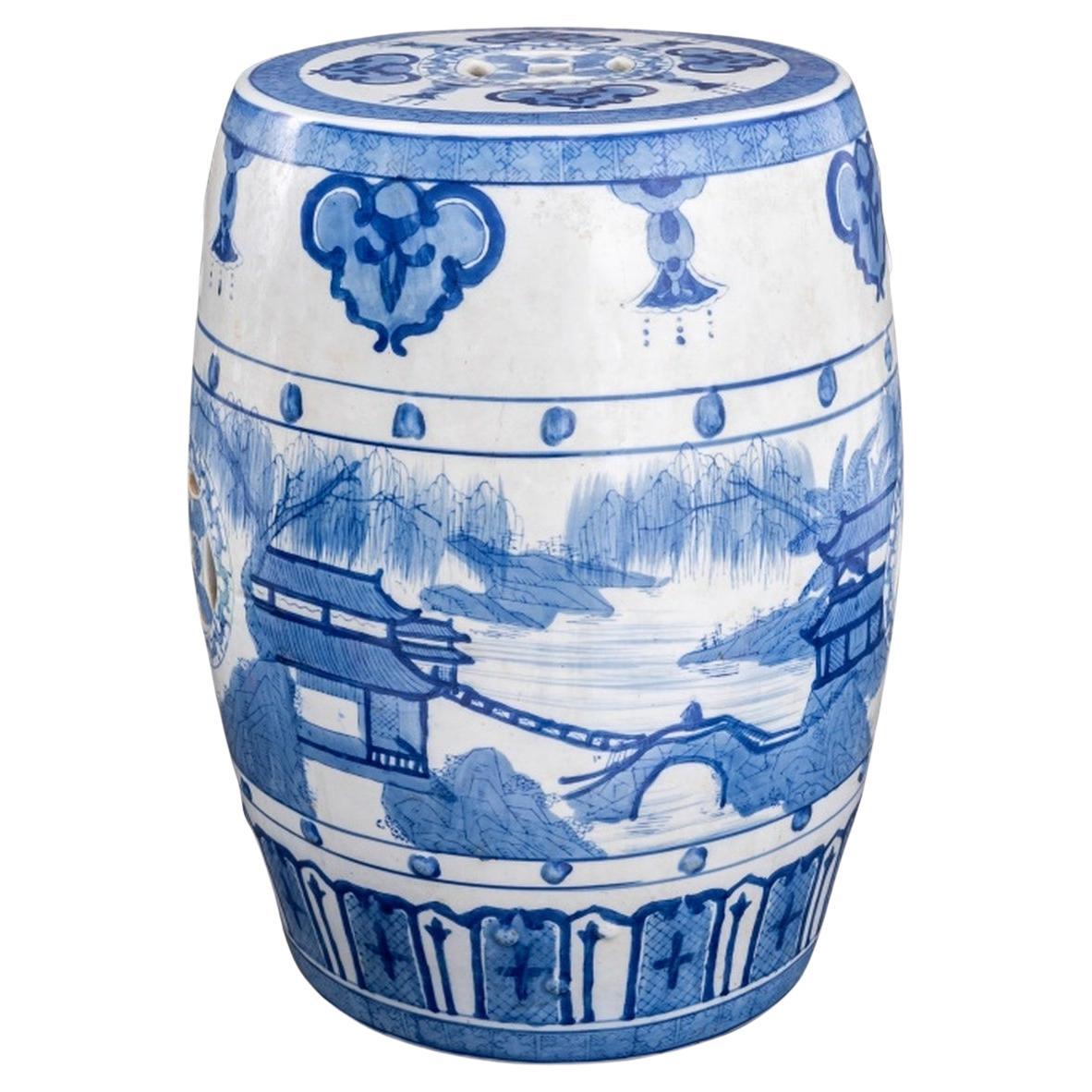 Asiento o Jardinera de Porcelana China Azul y Blanca