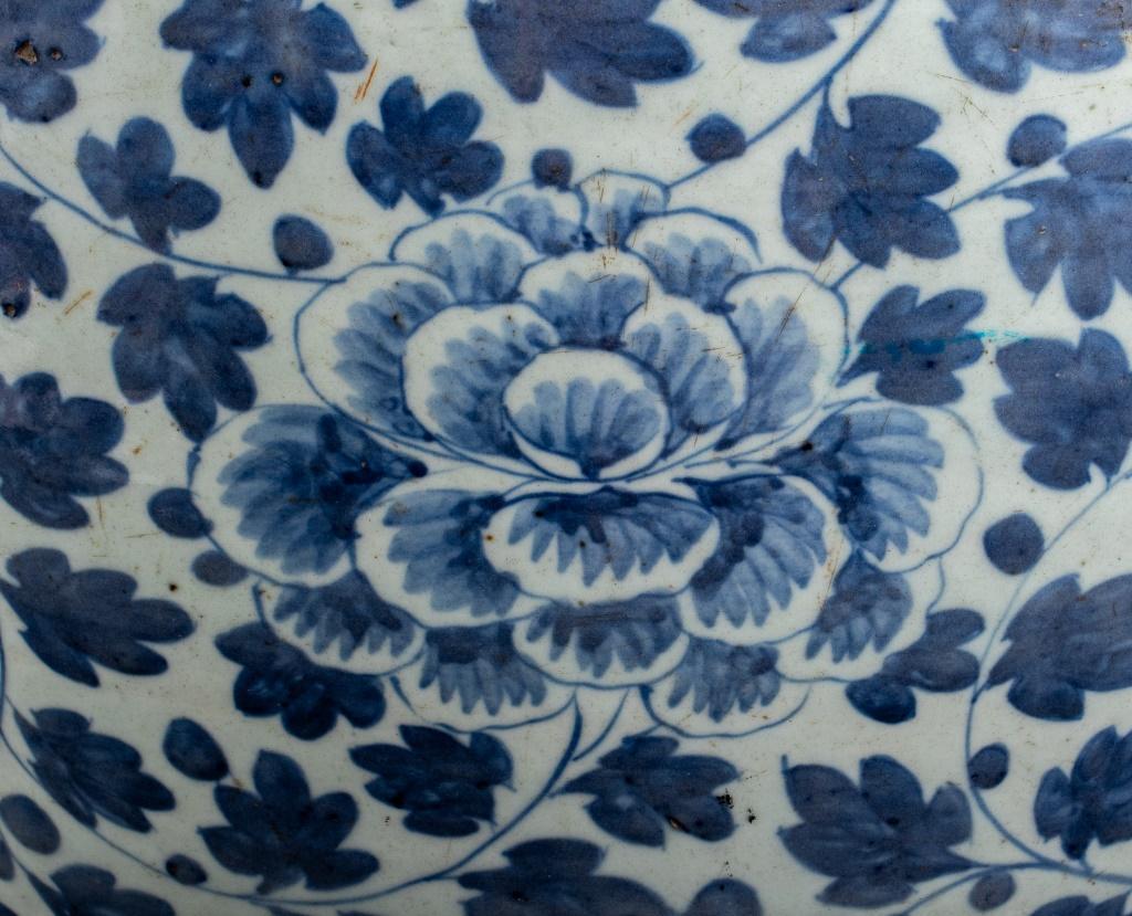 20th Century Chinese Blue & White Porcelain Ginger Jar