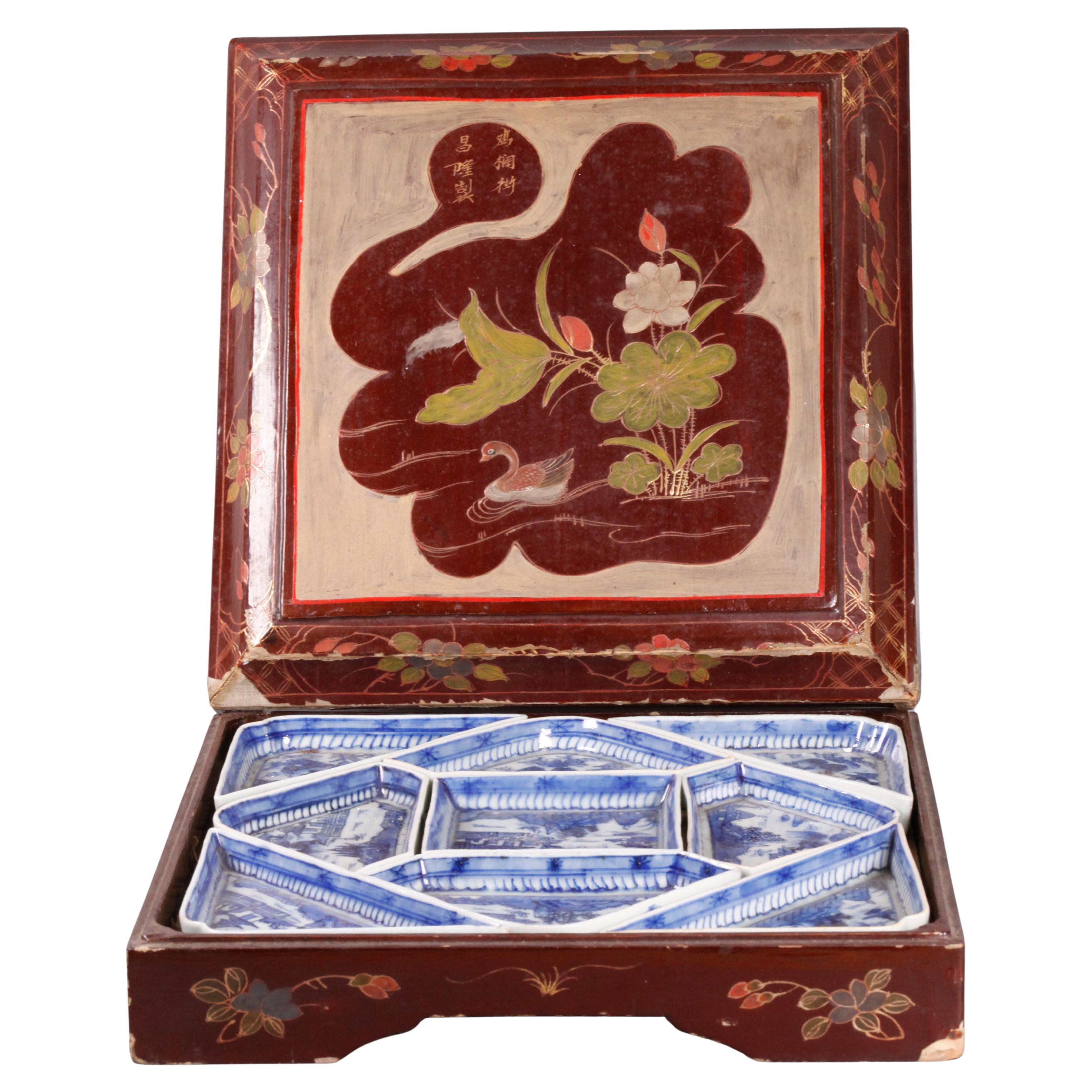 Chinese blue & white porcelain meat trays in lacquer box