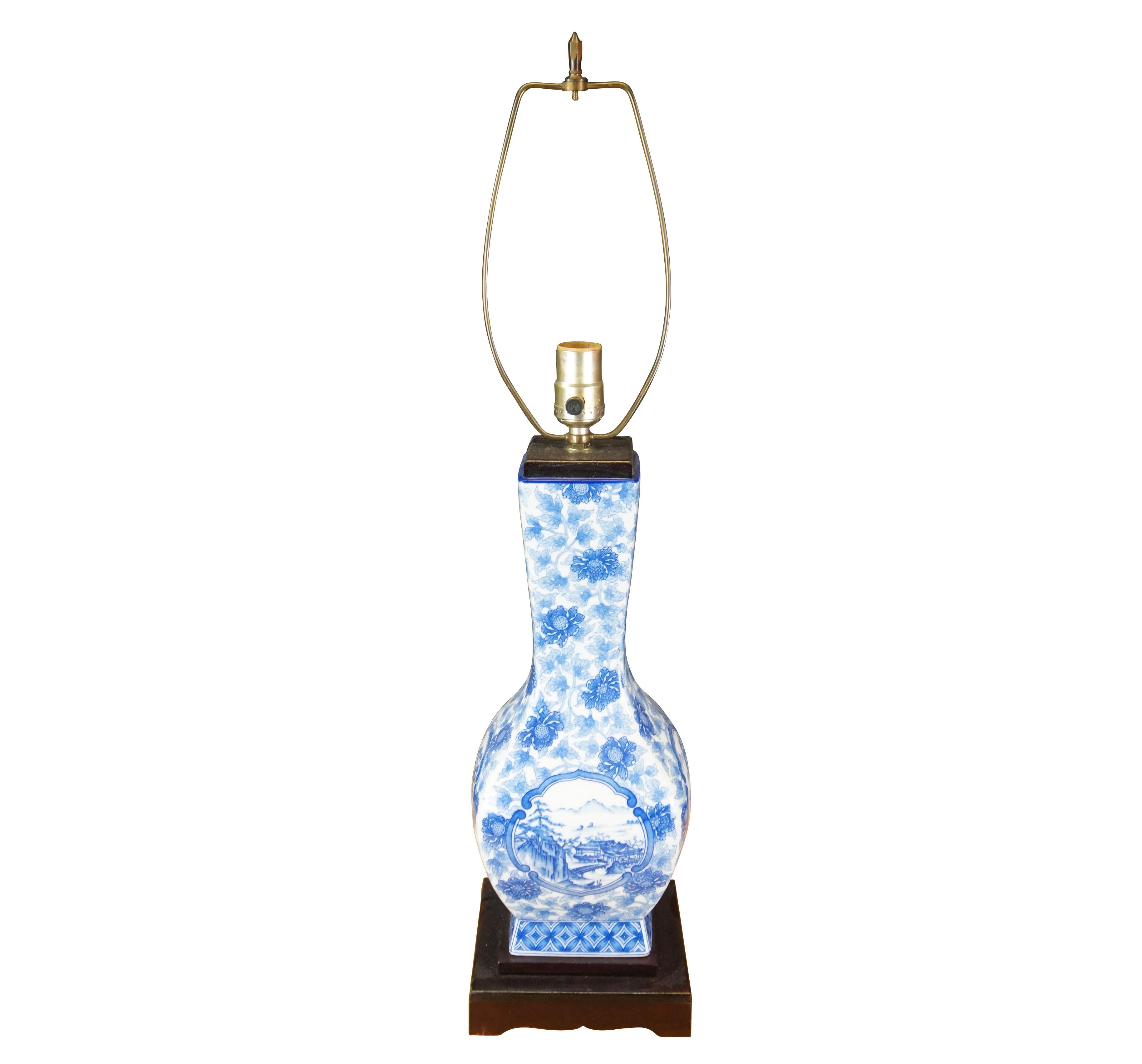 Chinoiserie Chinese Blue & White Porcelain Urn Chrysanthemums Pagoda Landscape Table Lamps For Sale